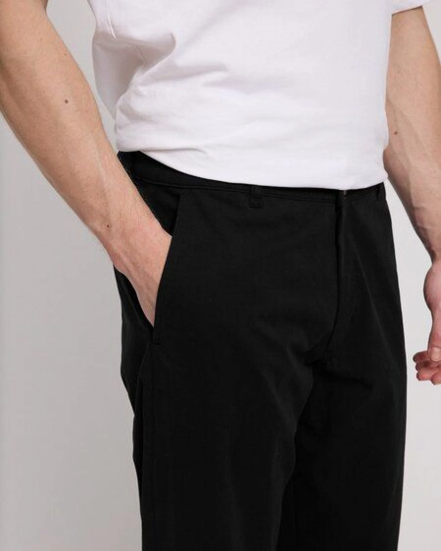 Mazine Herren Chino Hose aus 98% Bio-Baumwolle und 2% Elasthan – Ansicht 2