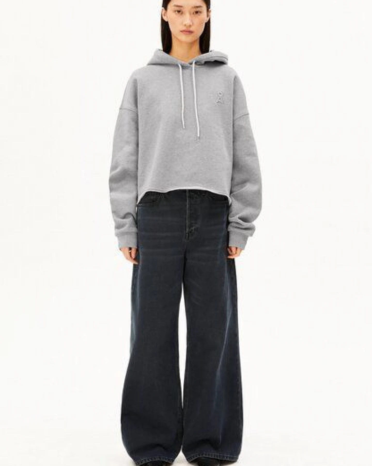 ARMEDANGELS ICONIC Å OPEN EDGE Damen Kapuzenpullover aus 100% Bio-Baumwolle – Ansicht 4