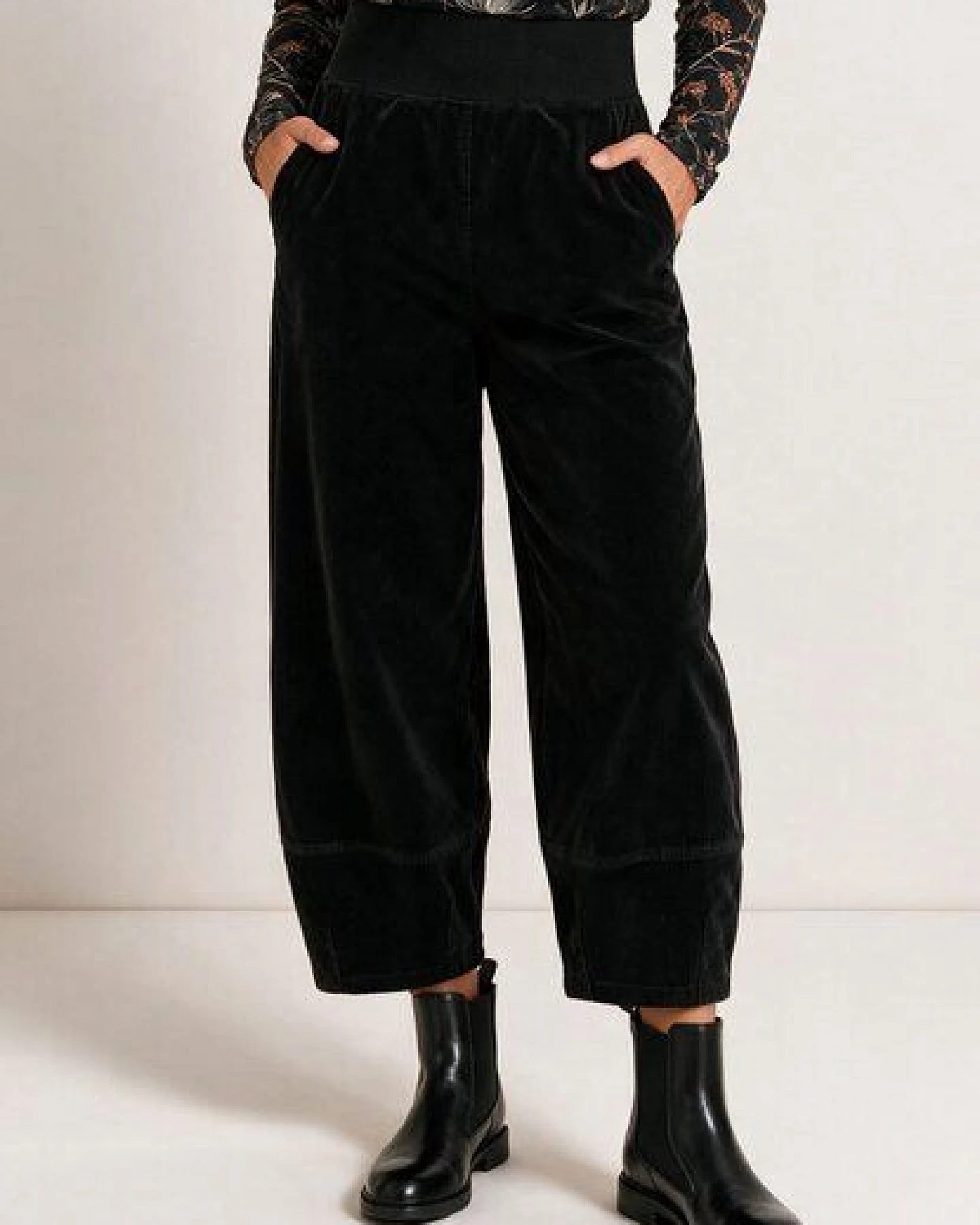 LANA Organic Hose, Modell Kira – Ansicht 2