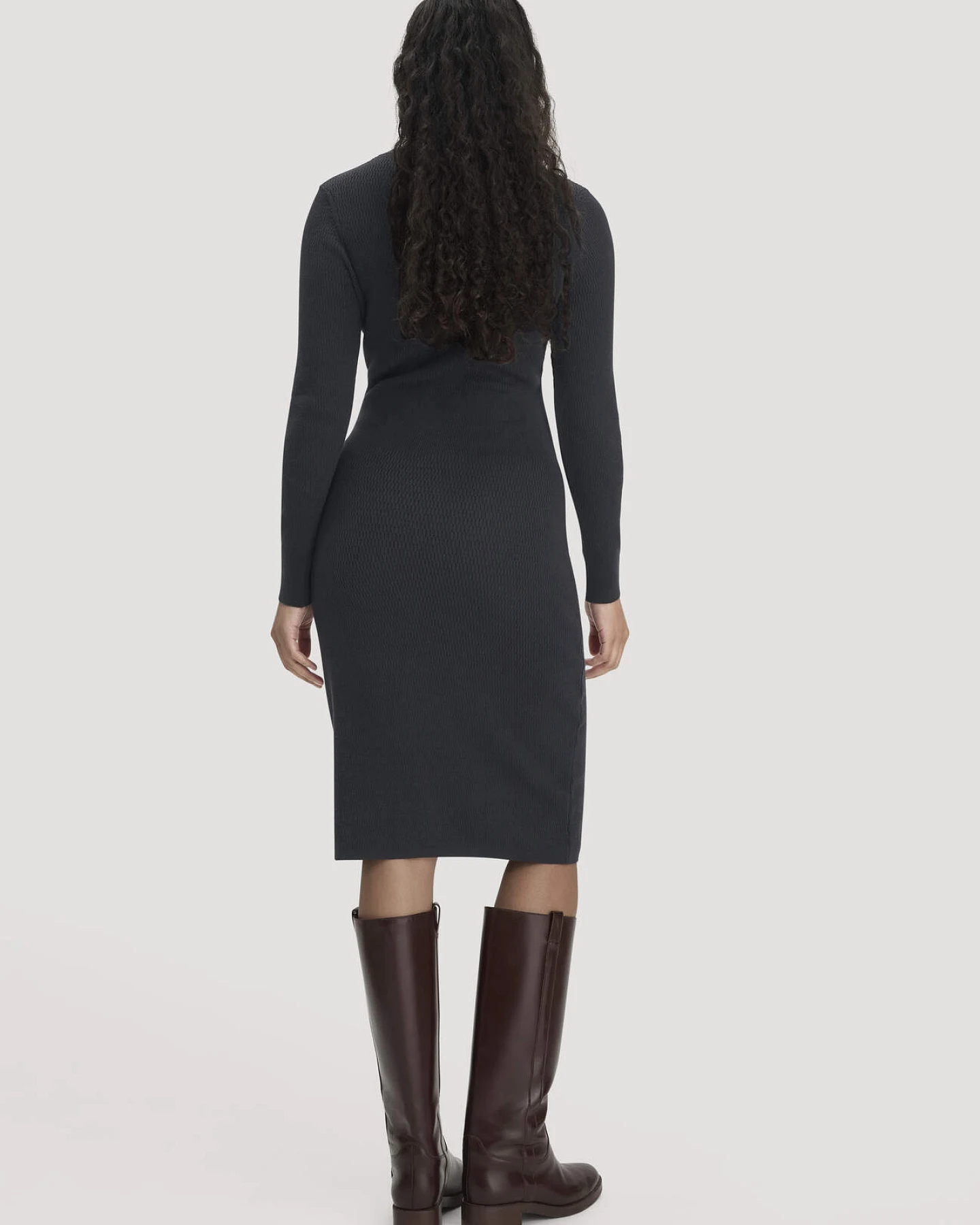 hessnatur Damen Strick Kleid Regular aus Bio-Baumwolle mit Bio-Merinowolle - schwarz - Größe L – Ansicht 2
