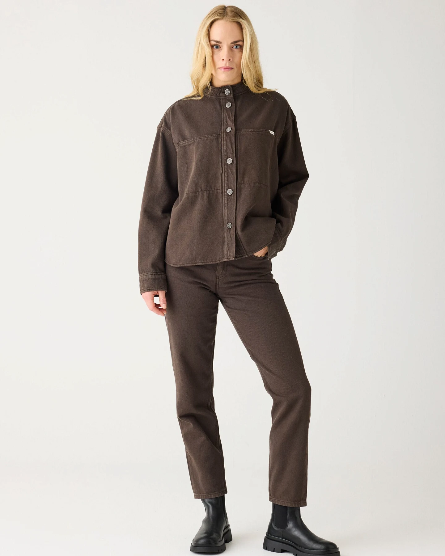KnowledgeCotton Apparel Damen vegan Hose Stella Slim Twill Chocolate Torte – Ansicht 2