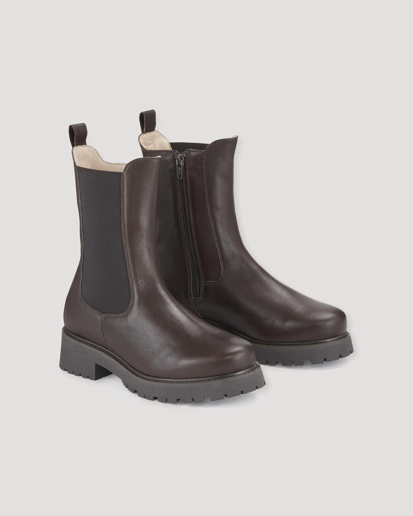 hessnatur Damen Chelsea Stiefelette aus Nappa-Rindleder - braun - Größe 36 – Ansicht 4