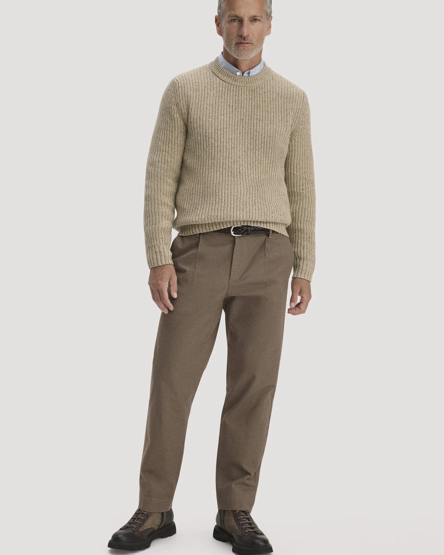 hessnatur Herren Pullover Regular aus Bio-Baumwolle mit recycelter Wolle - beige - Größe L – Ansicht 2
