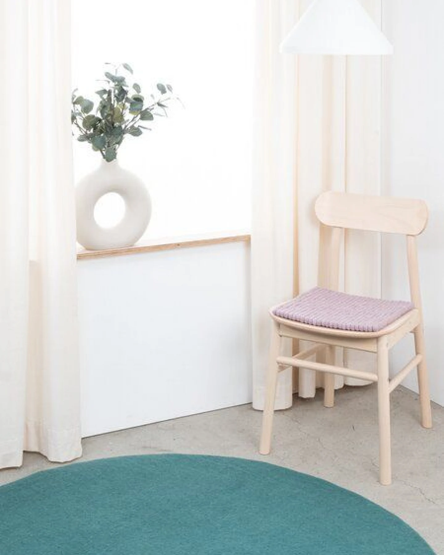 myfelt Filzkugel Sitzauflage (⌀ 36 cm, 36 x 36 cm) – Ansicht 4