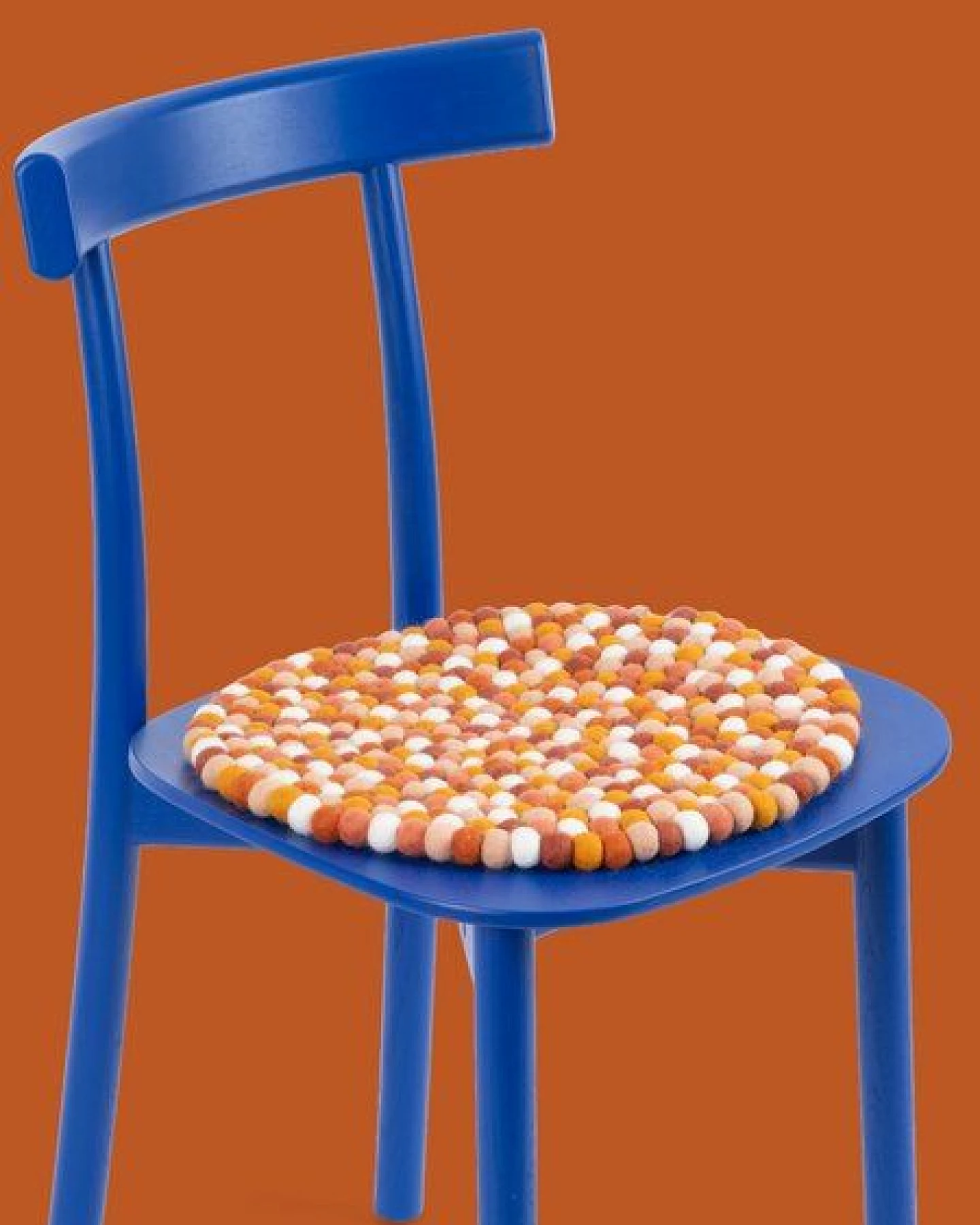 myfelt Filzkugel Sitzauflage (⌀ 36 cm, 36 x 36 cm) – Ansicht 2