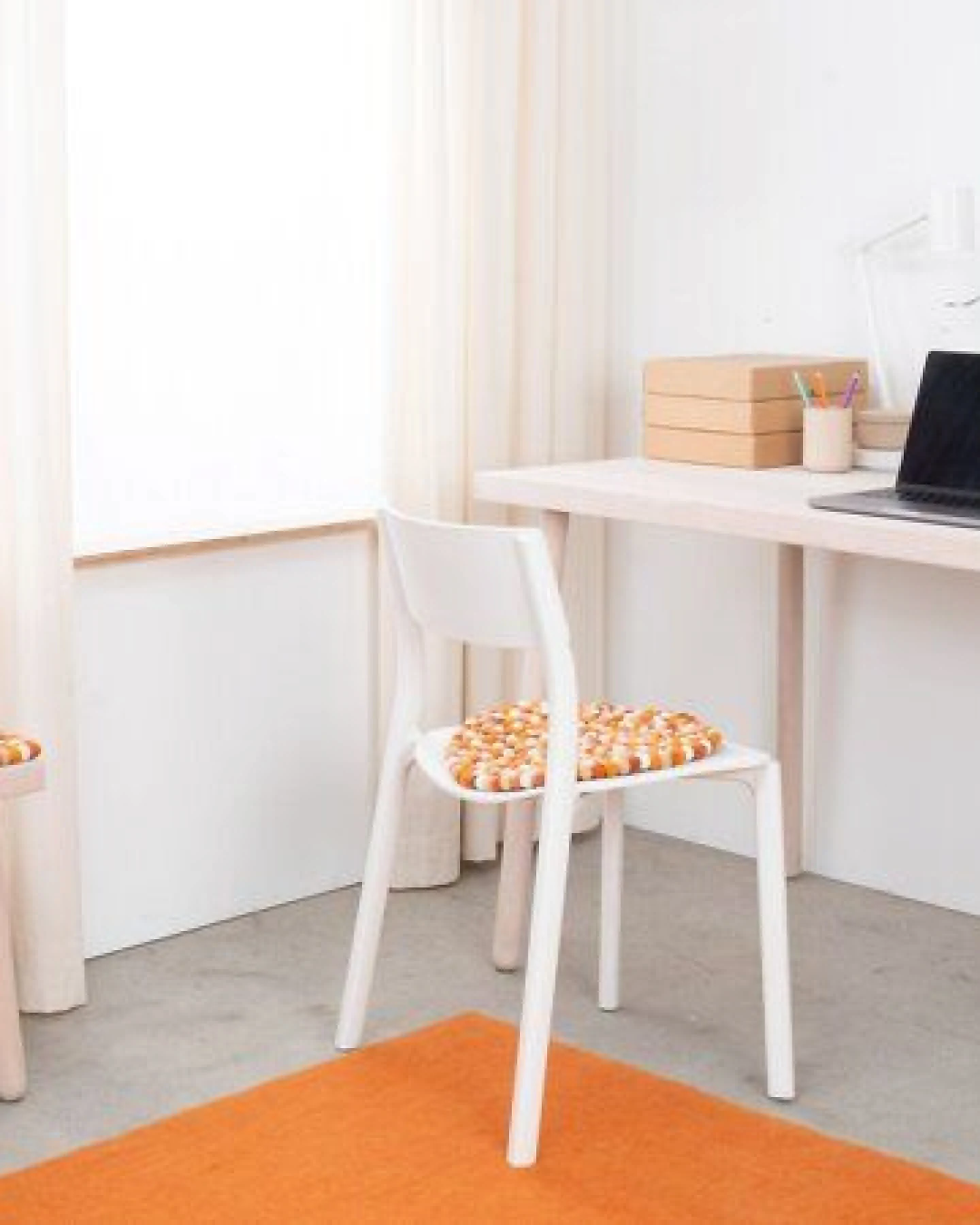 myfelt Filzkugel Sitzauflage (⌀ 36 cm, 36 x 36 cm) – Ansicht 3