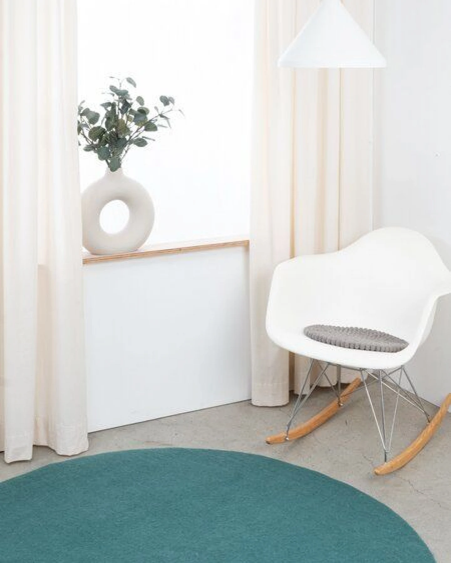 myfelt Filzkugel Sitzauflage (⌀ 36 cm, 36 x 36 cm) – Ansicht 4