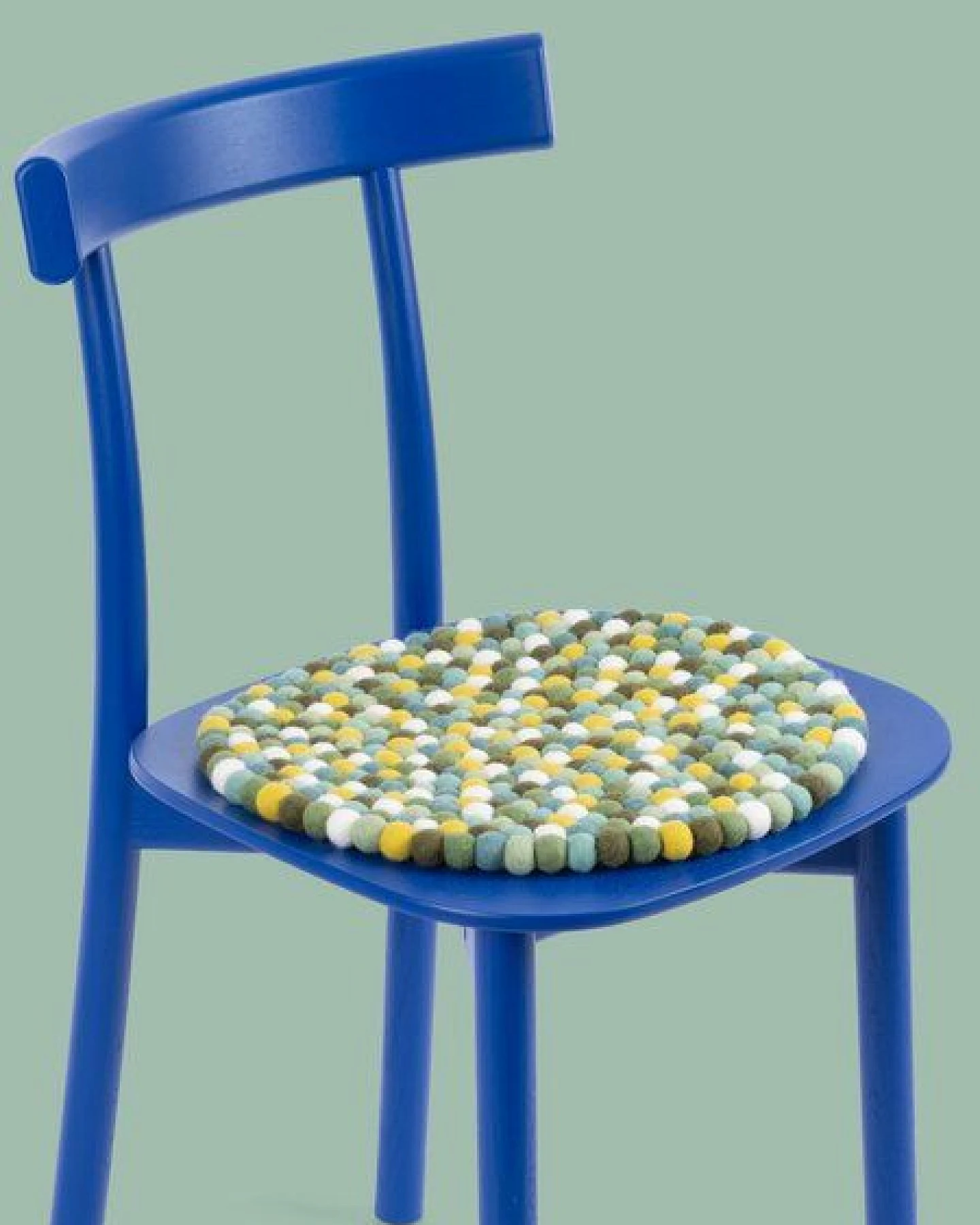 myfelt Filzkugel Sitzauflage (⌀ 36 cm, 36 x 36 cm) – Ansicht 2