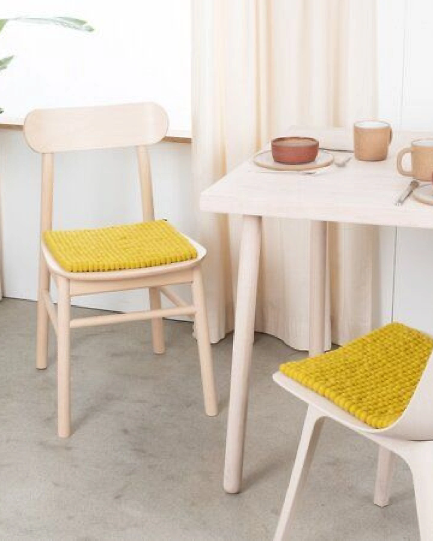myfelt Filzkugel Sitzauflage (⌀ 36 cm, 36 x 36 cm) – Ansicht 4