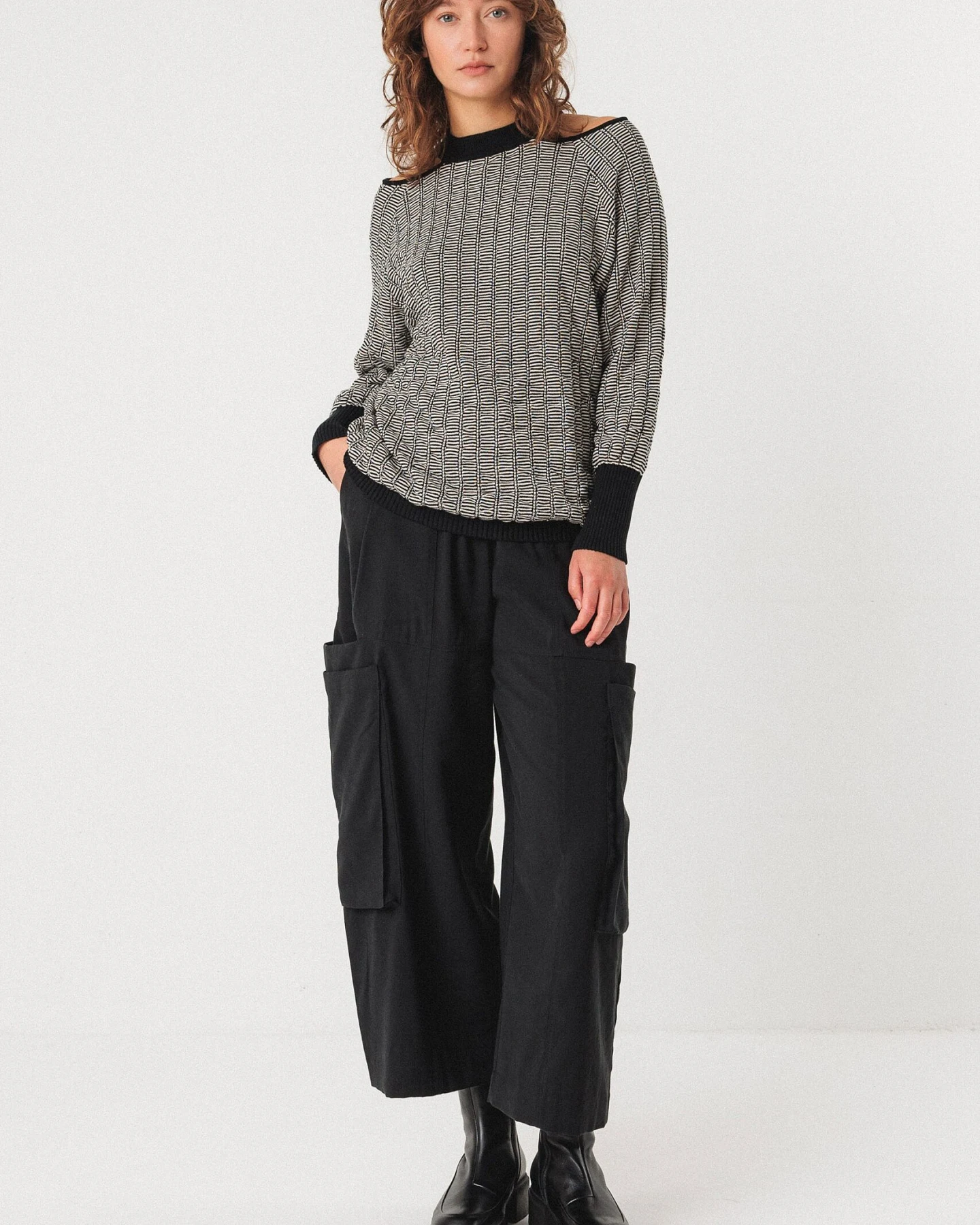 SKFK Damen vegan Strickpullover Euba Schwarz Weiß – Ansicht 2