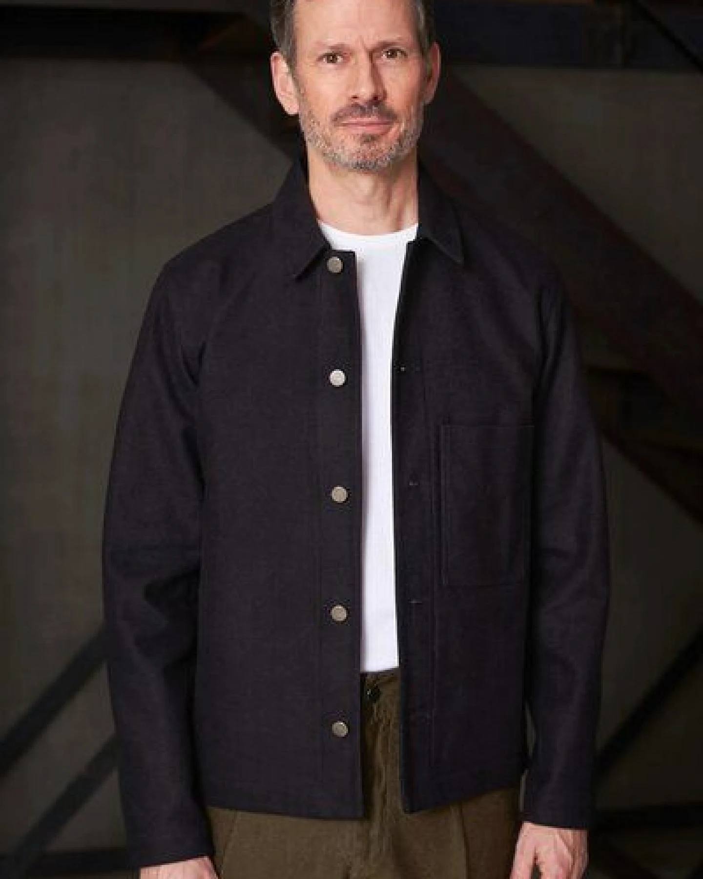 About Companions Lässige Jacke ASIR aus Bio-Baumwoll-Denim – Ansicht 2