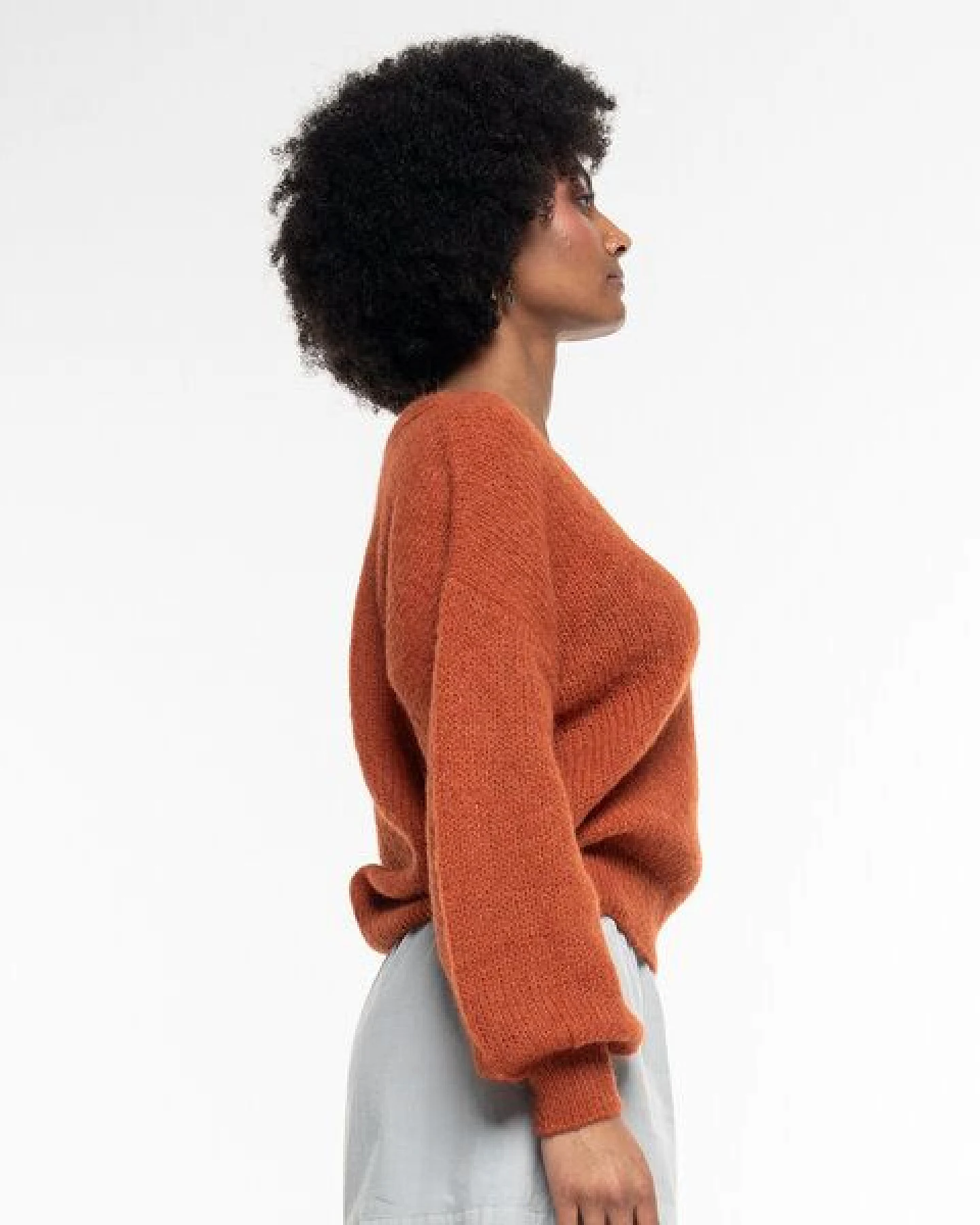 Alma & Lovis Leichter Pullover im Loose-Fit aus zartem Alpakastrick – Ansicht 3