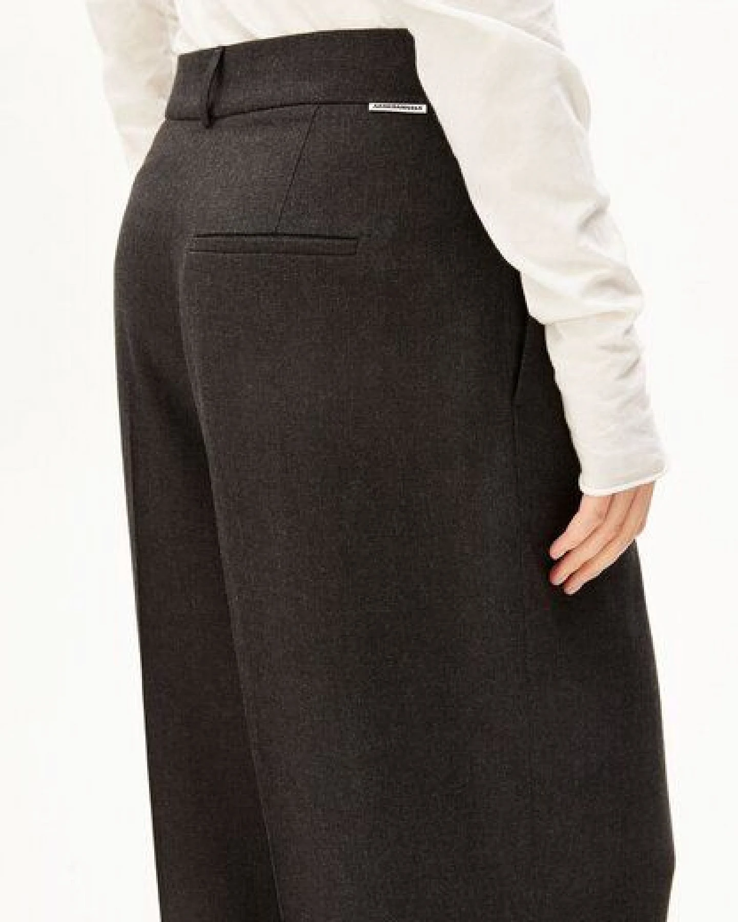 ARMEDANGELS WIDE PLEATED Damen Hose aus 100% TENCEL Lyocell – Ansicht 3