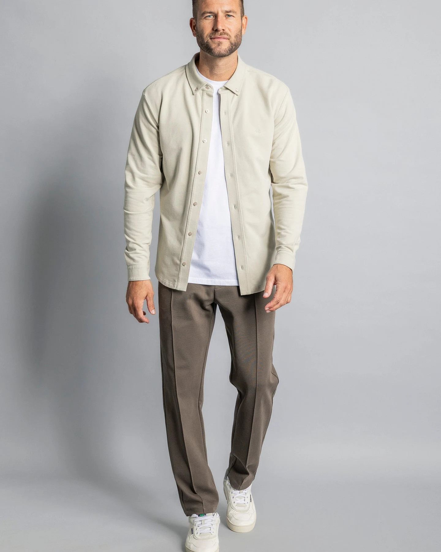 DIRTS Herren vegan Shirt Aus Jersey In Der Farbe Cashew – Ansicht 2