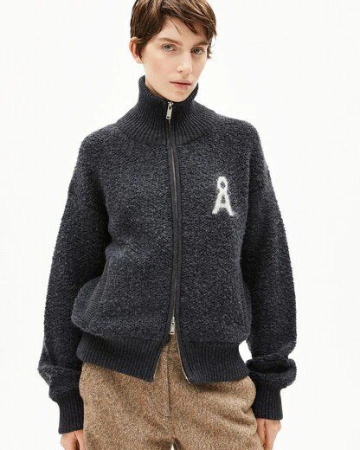 ARMEDANGELS ICONIC Å BOUCLÉ Damen Strickjacke aus Bio-Woll Mix (recycelt)