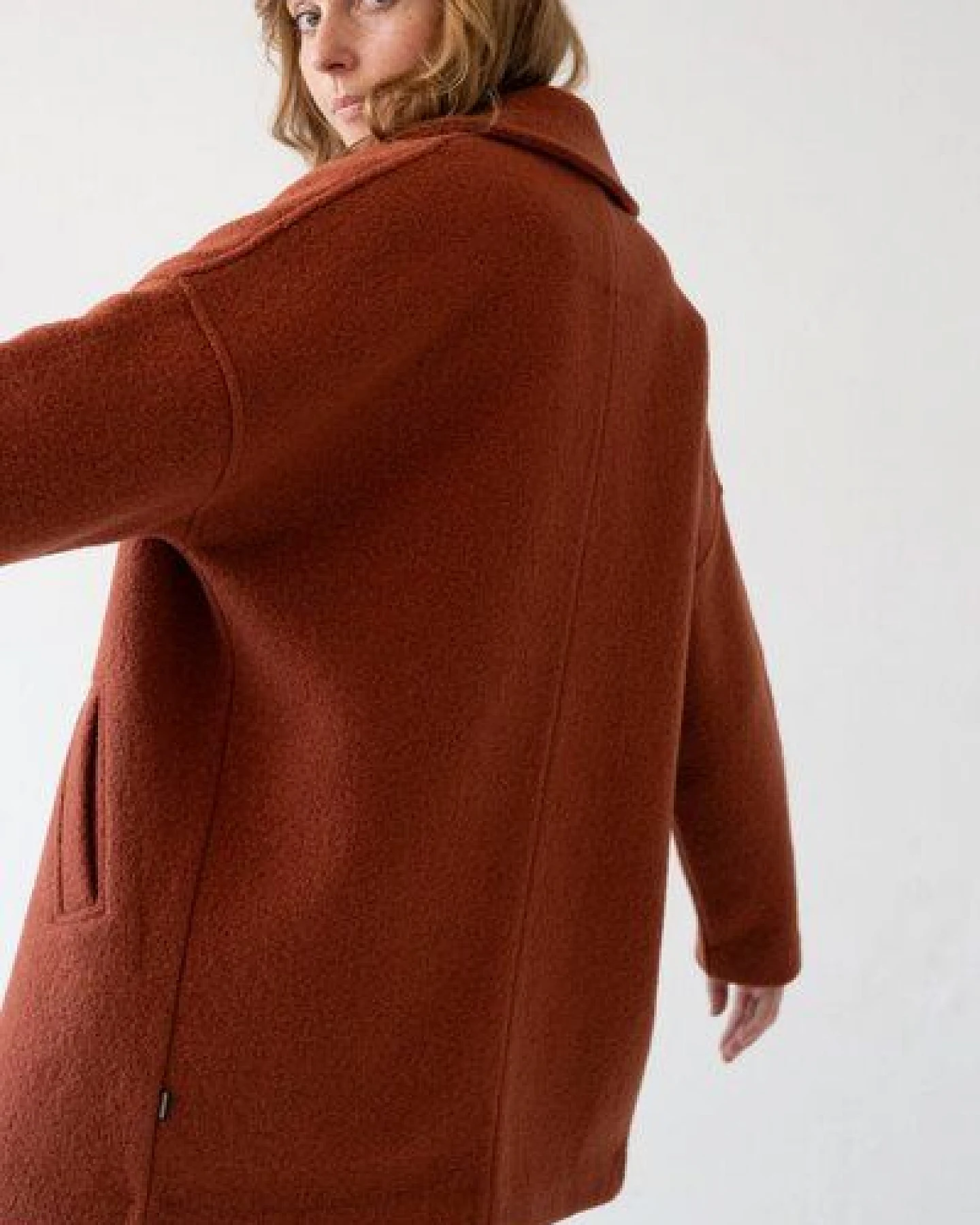 TIRALAHILACHA Tad Chunky Wool Coat – Ansicht 2