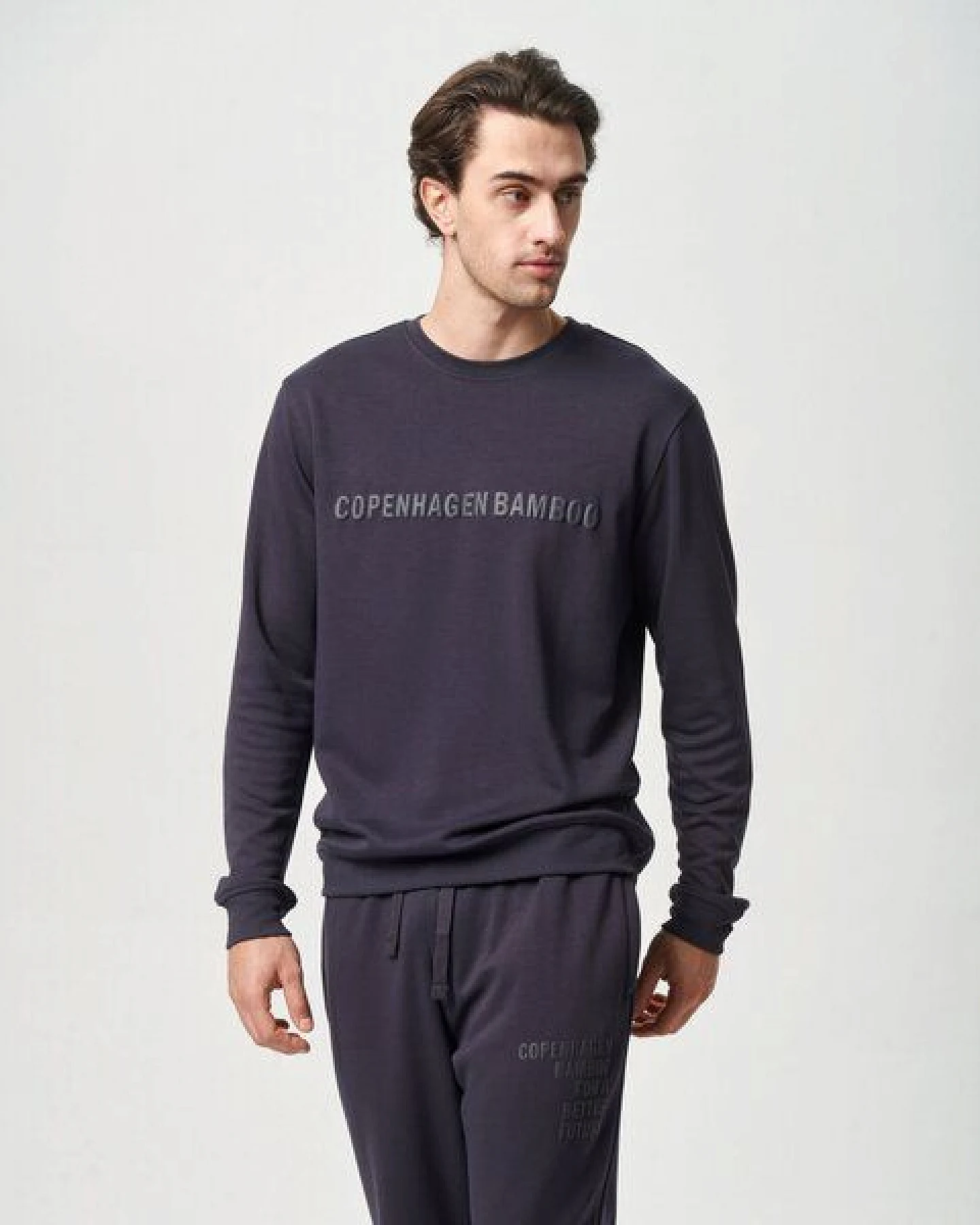 Copenhagen Bamboo Dunkelgraues Sweatshirt aus Bambus mit Logo – Ansicht 3