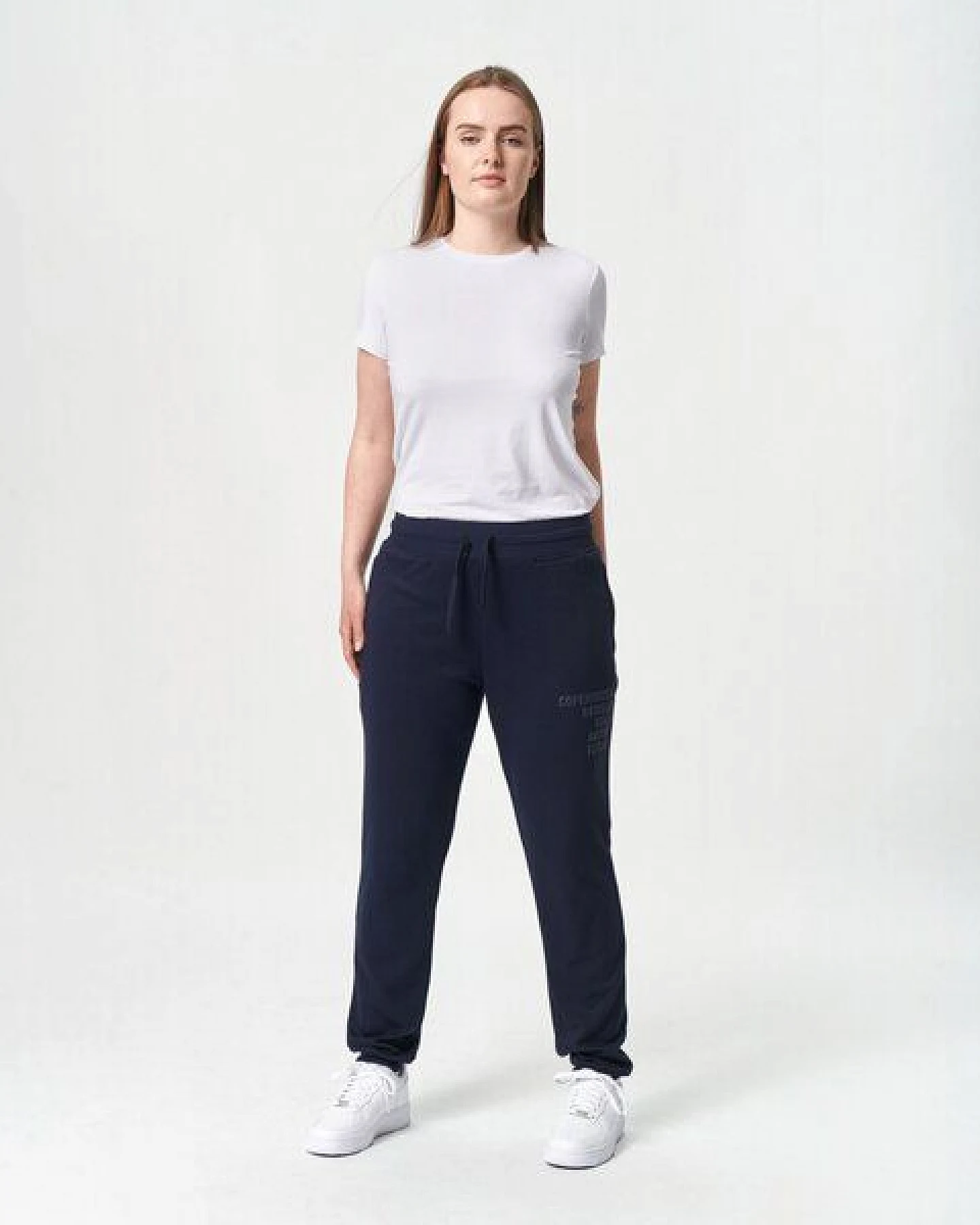 Copenhagen Bamboo Marineblaue Bambus-Sweatpants mit Logo – Ansicht 3