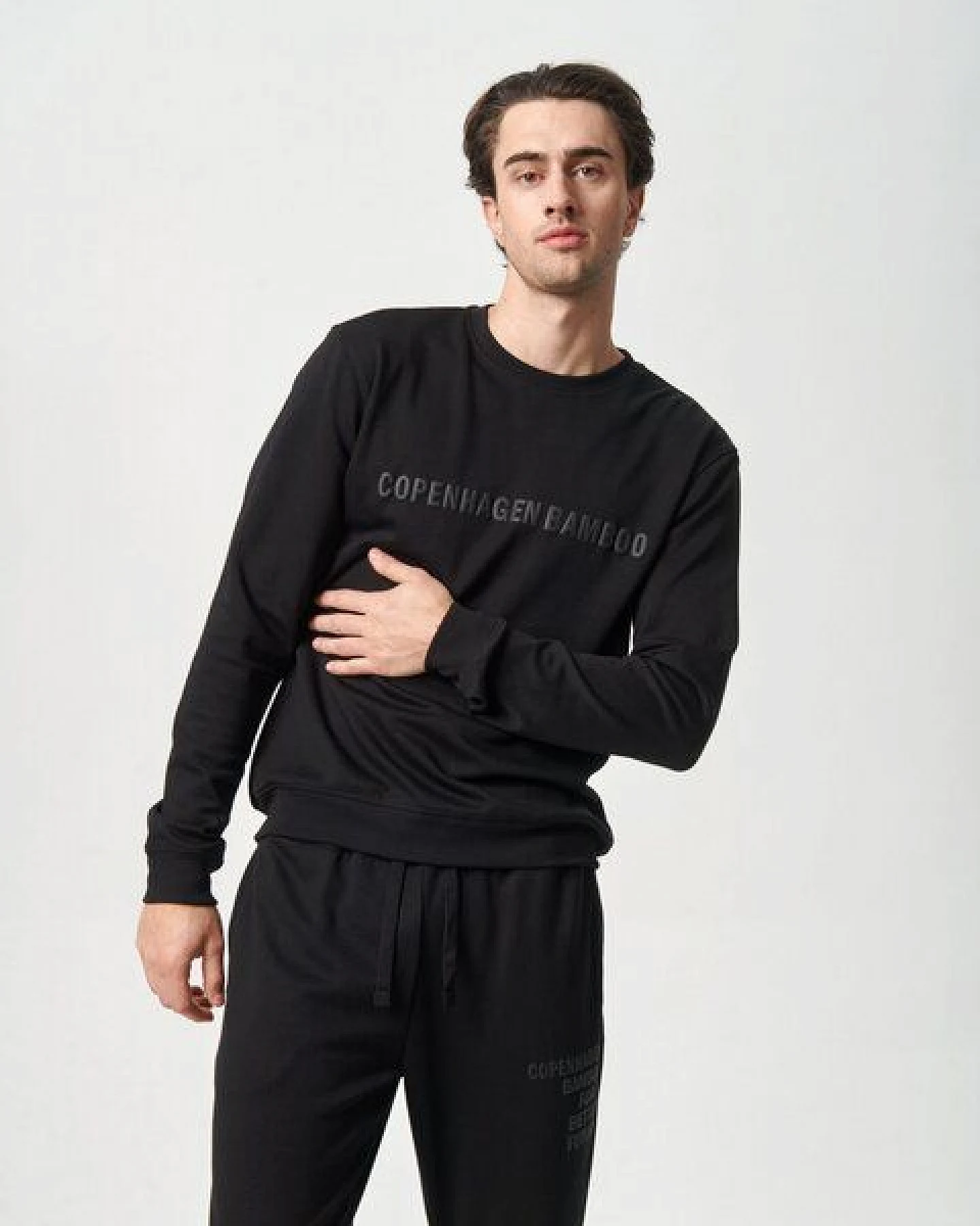 Copenhagen Bamboo Schwarzes Sweatshirt aus Bambus mit Logo – Ansicht 3