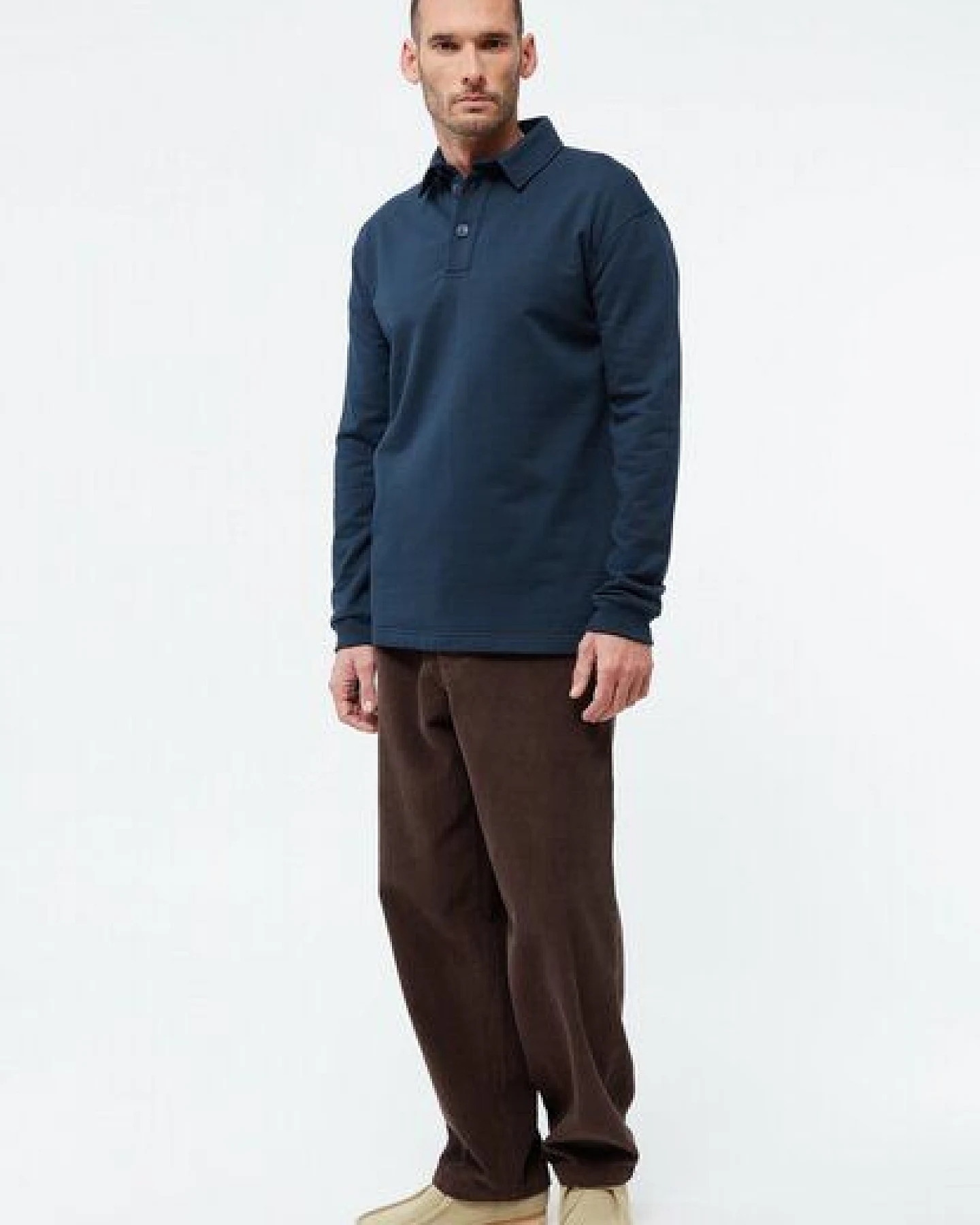 Givn Berlin Sweater GBHANNES aus Bio-Baumwolle mit Kragen und Knopfleiste – Ansicht 2