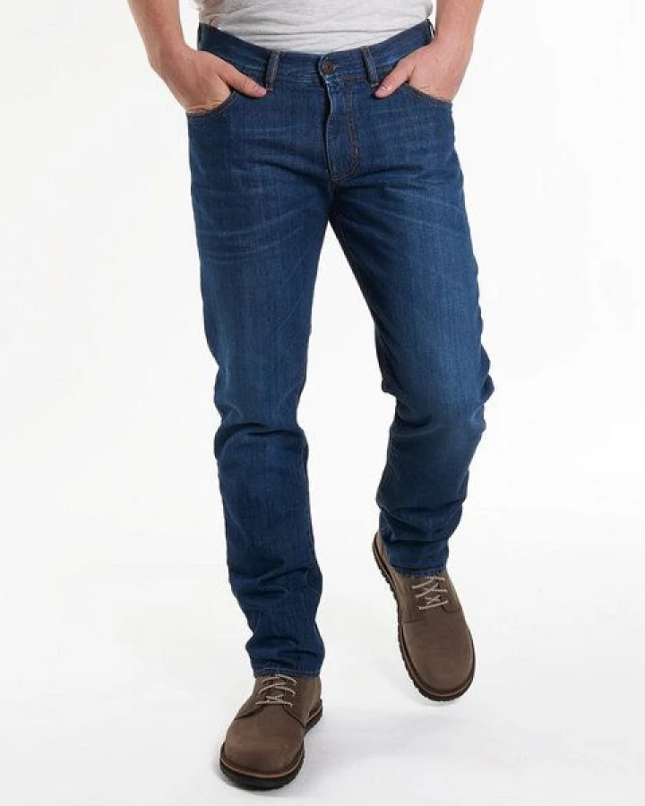 fairjeans Bio-Jeans RELAXED WAVES mit Waschung in leichter tapered Form