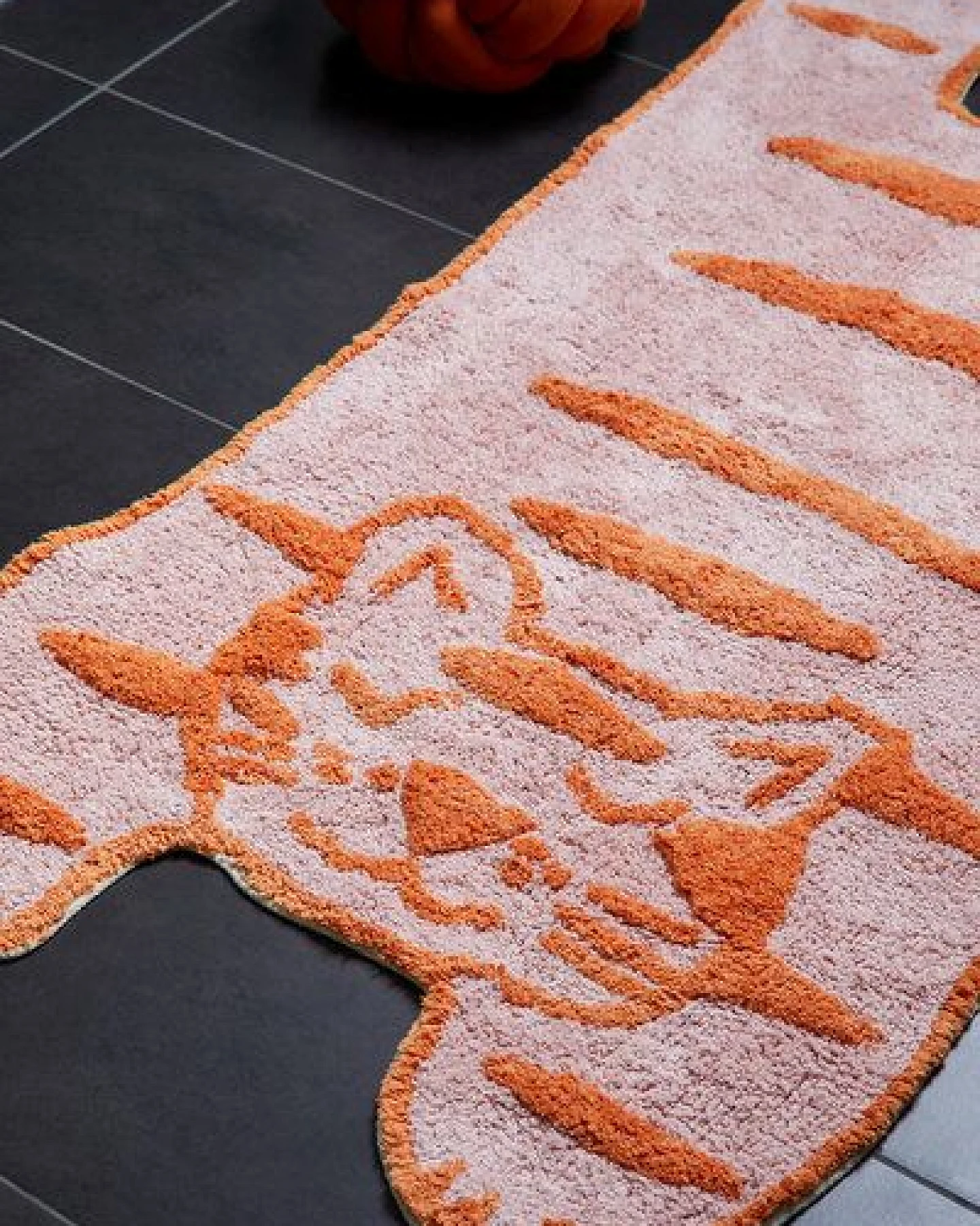 liv interior Flauschiger Teppich CAT – Ansicht 3