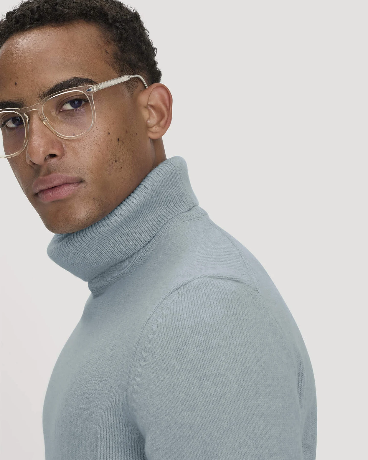 hessnatur Herren Rollkragen-Pullover Regular aus Bio-Merinowolle und Bio-Baumwolle - blau - Größe M – Ansicht 4