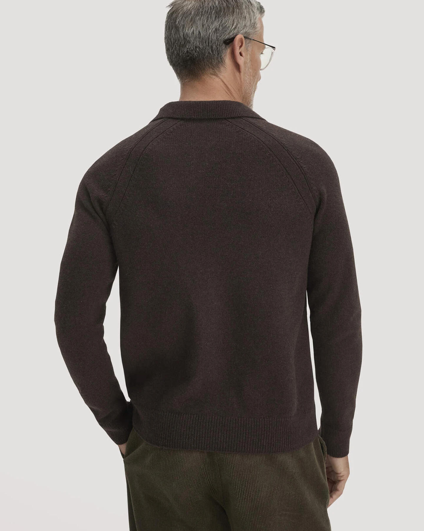 hessnatur Herren Strick Polo Regular aus Bio-Merinowolle mit Bio-Baumwolle - braun - Größe L – Ansicht 3