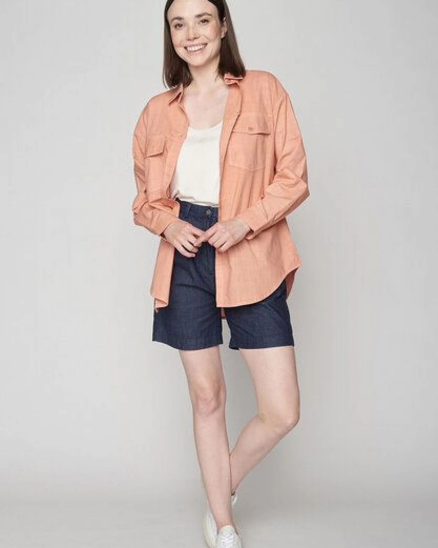 GREENBOMB Basic Over - Lässige Hemdjacke aus Bio-Baumwolle / GOTS / Fair & Vegan – Ansicht 4