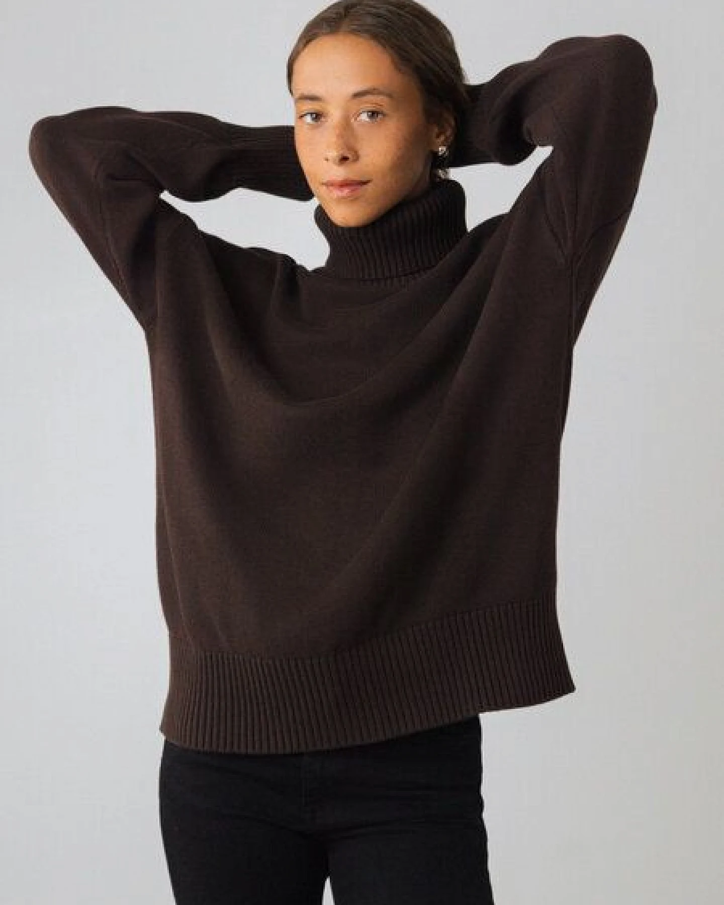 Honest Basics Damen Chunky Rollkragenpullover aus 100% Bio-Baumwolle – Ansicht 4