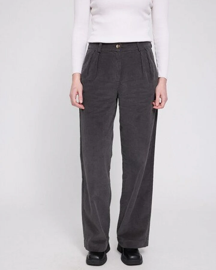 Mazine Damen "Pleated" Cordhose aus 99% Bio-Baumwolle und 1% Elasthan