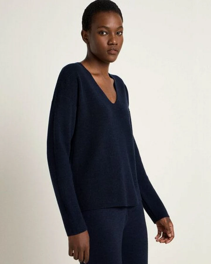 LANIUS Pullover mit V-Ausschnitt aus Bio-Merinowolle