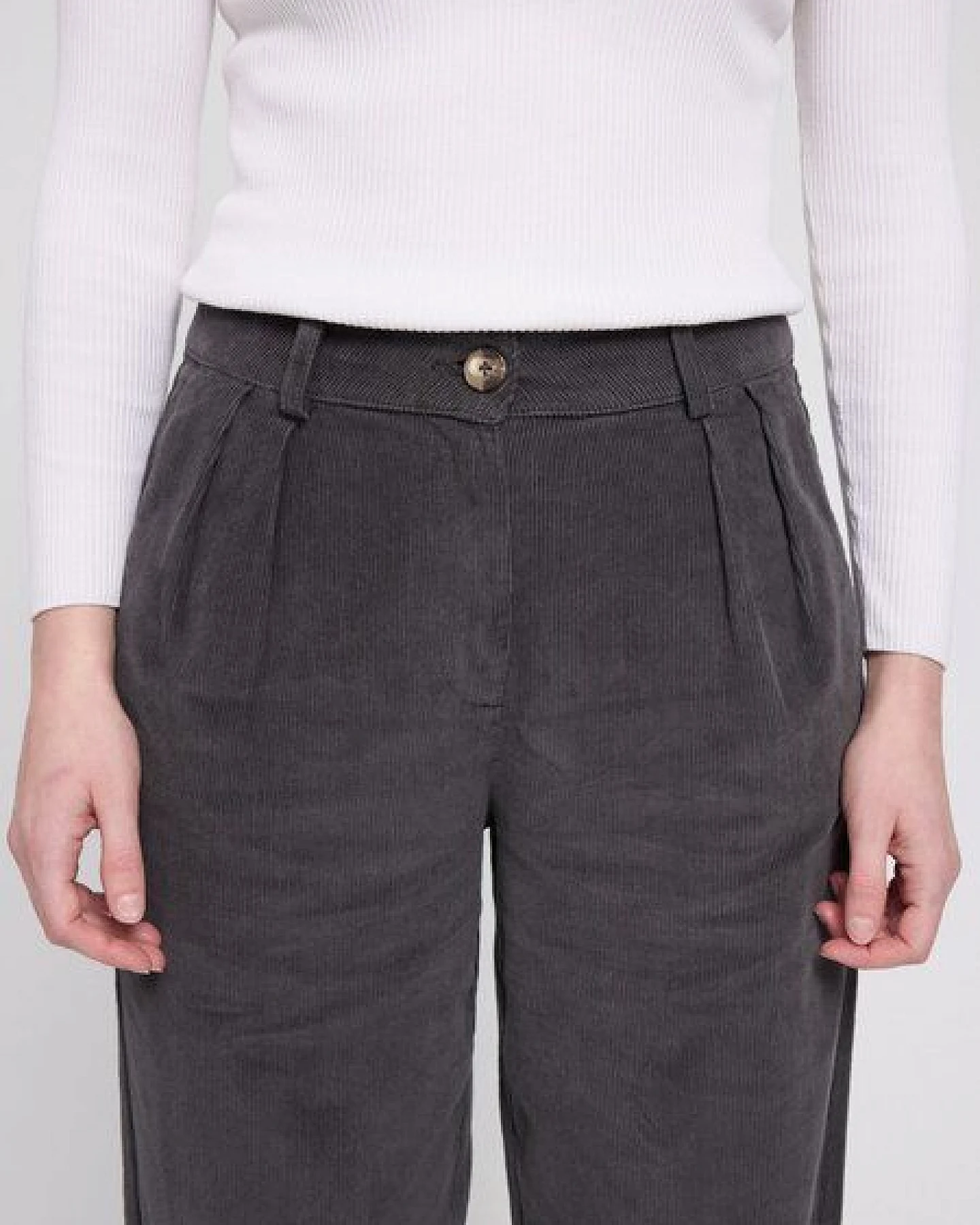 Mazine Damen "Pleated" Cordhose aus 99% Bio-Baumwolle und 1% Elasthan – Ansicht 2