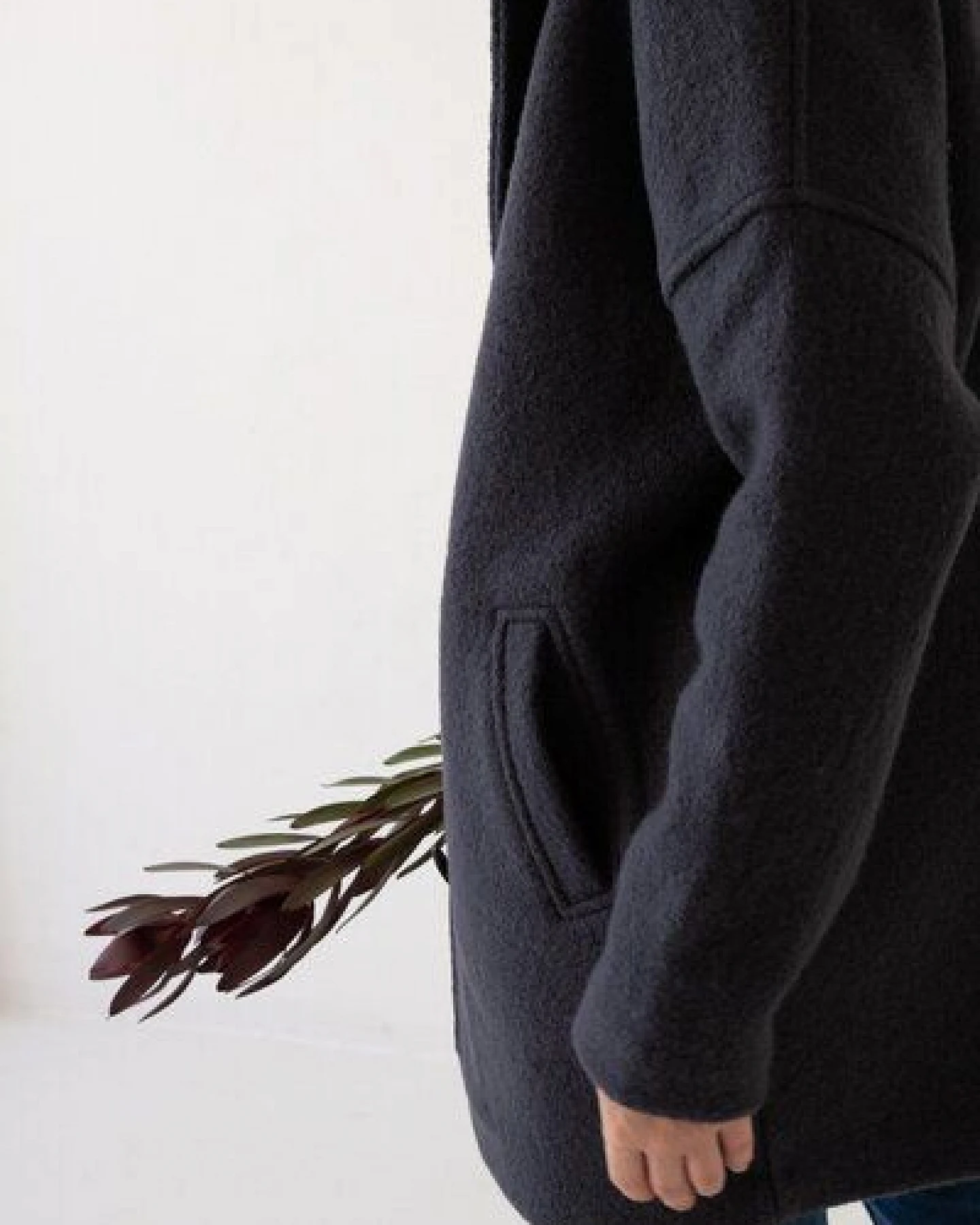TIRALAHILACHA Tad Chunky Wool Coat – Ansicht 3