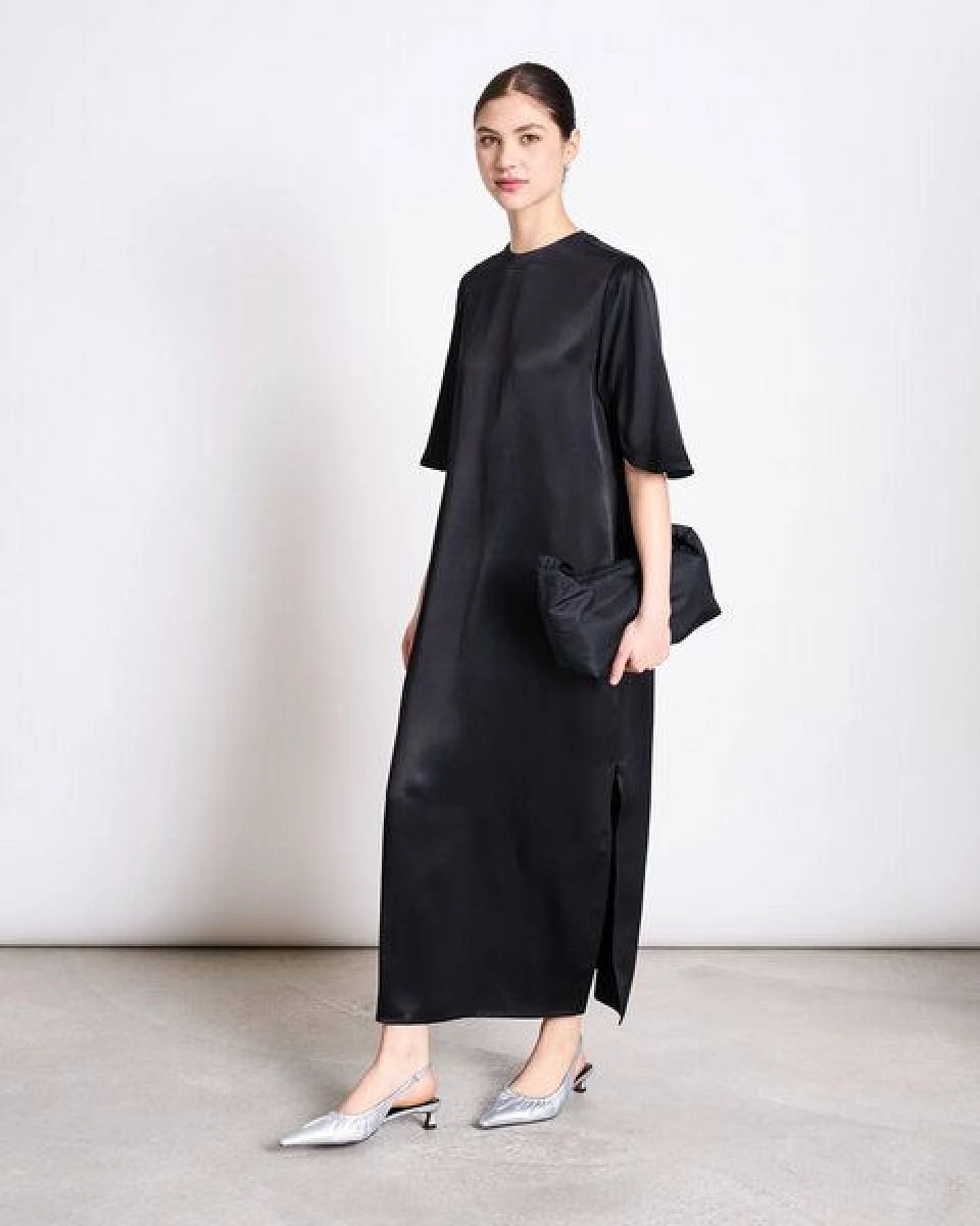JAN N JUNE SILKY T-SHIRT KLEID CALEU – Ansicht 2