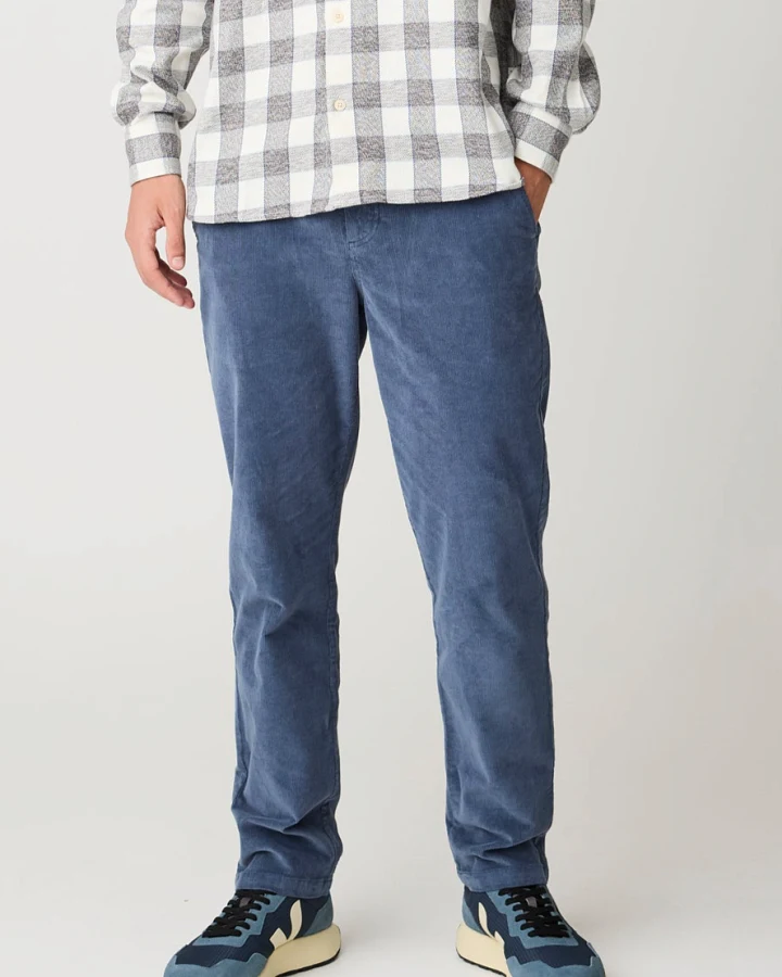 KnowledgeCotton Apparel Herren vegan Cordhose Chuck Regular Vintage Indigo