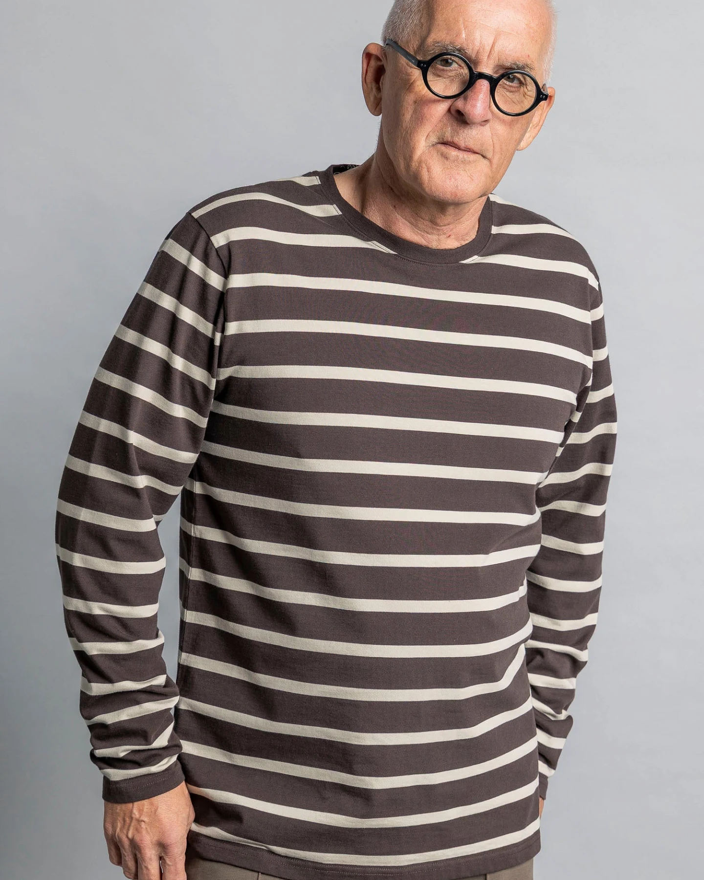 DIRTS Herren vegan Langarmshirt Classic Striped In Espresso/Cashew – Ansicht 2