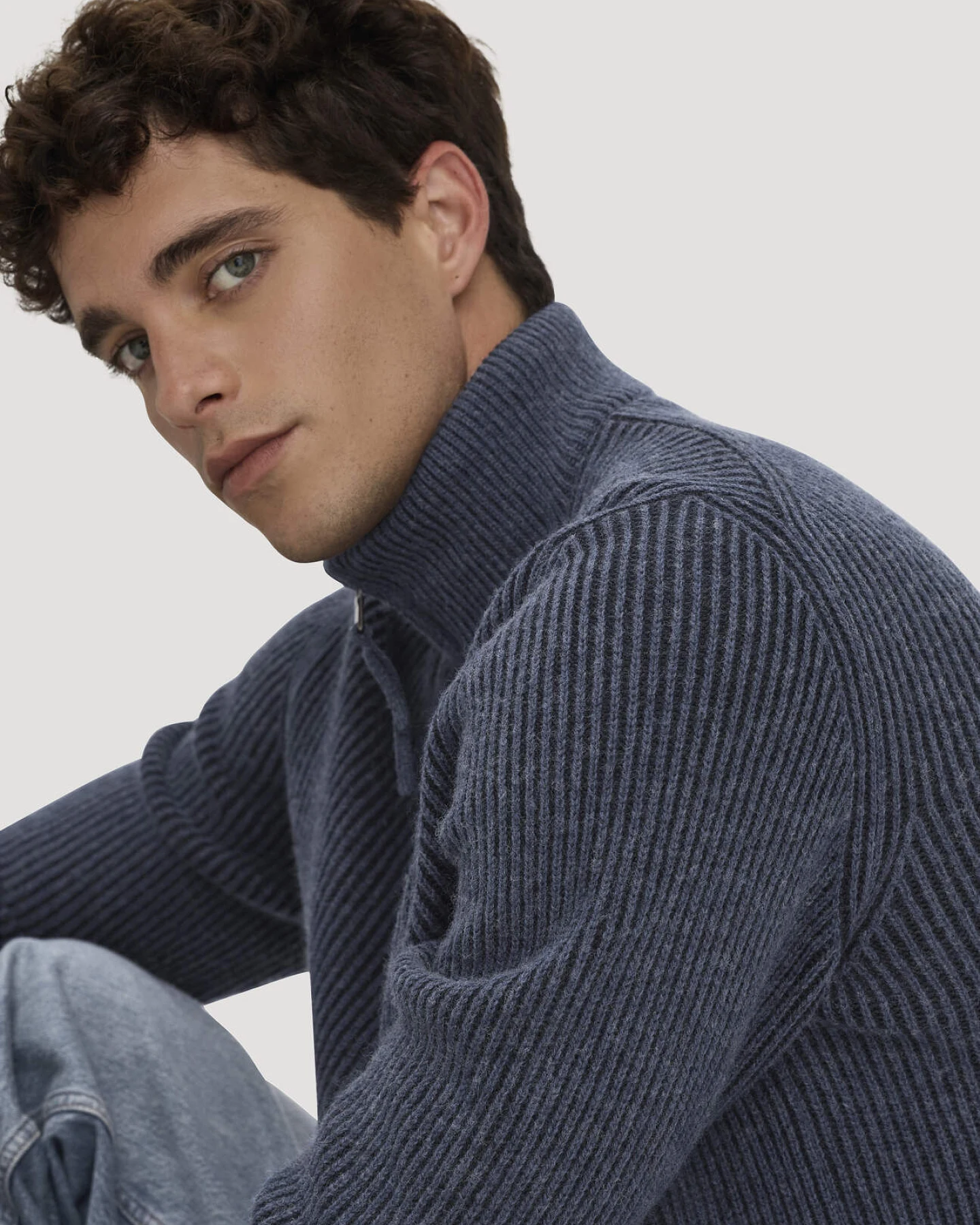 hessnatur Herren Double Knit Troyer Regular aus Bio-Baumwolle, Bio-Merinowolle und recycelter Wolle - blau - Größe L – Ansicht 4