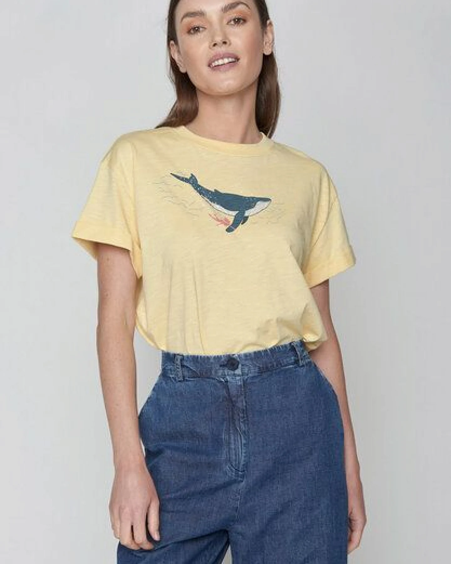 GREENBOMB Animal Whale Dive Stop - Lässiges T-Shirt aus Bio-Baumwolle / hochwertiger Print / Fair & Vegan – Ansicht 3