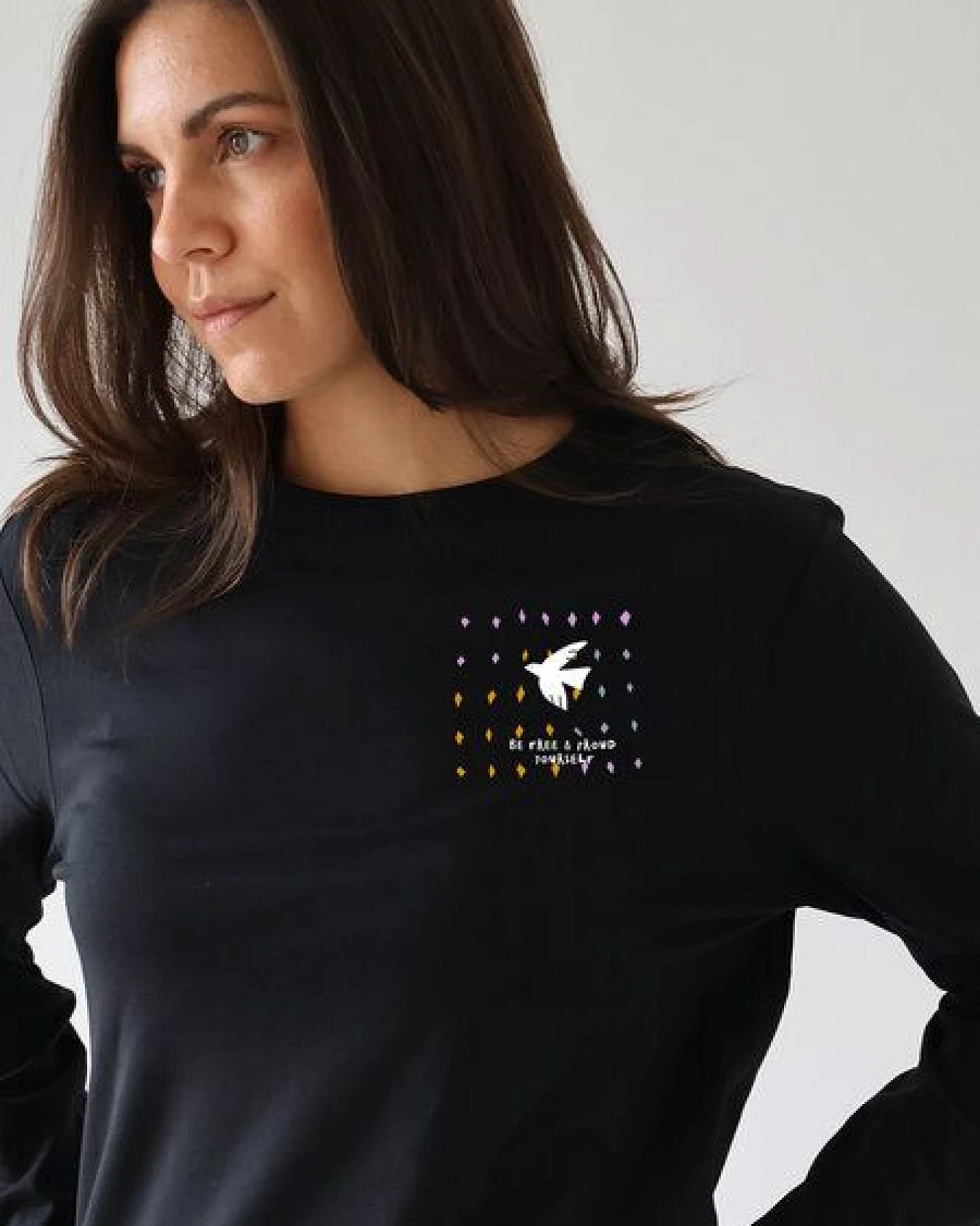 Kultgut Softes Langarmshirt Biobaumwolle/ BE FREE & PROUD YOURSELF – Ansicht 4
