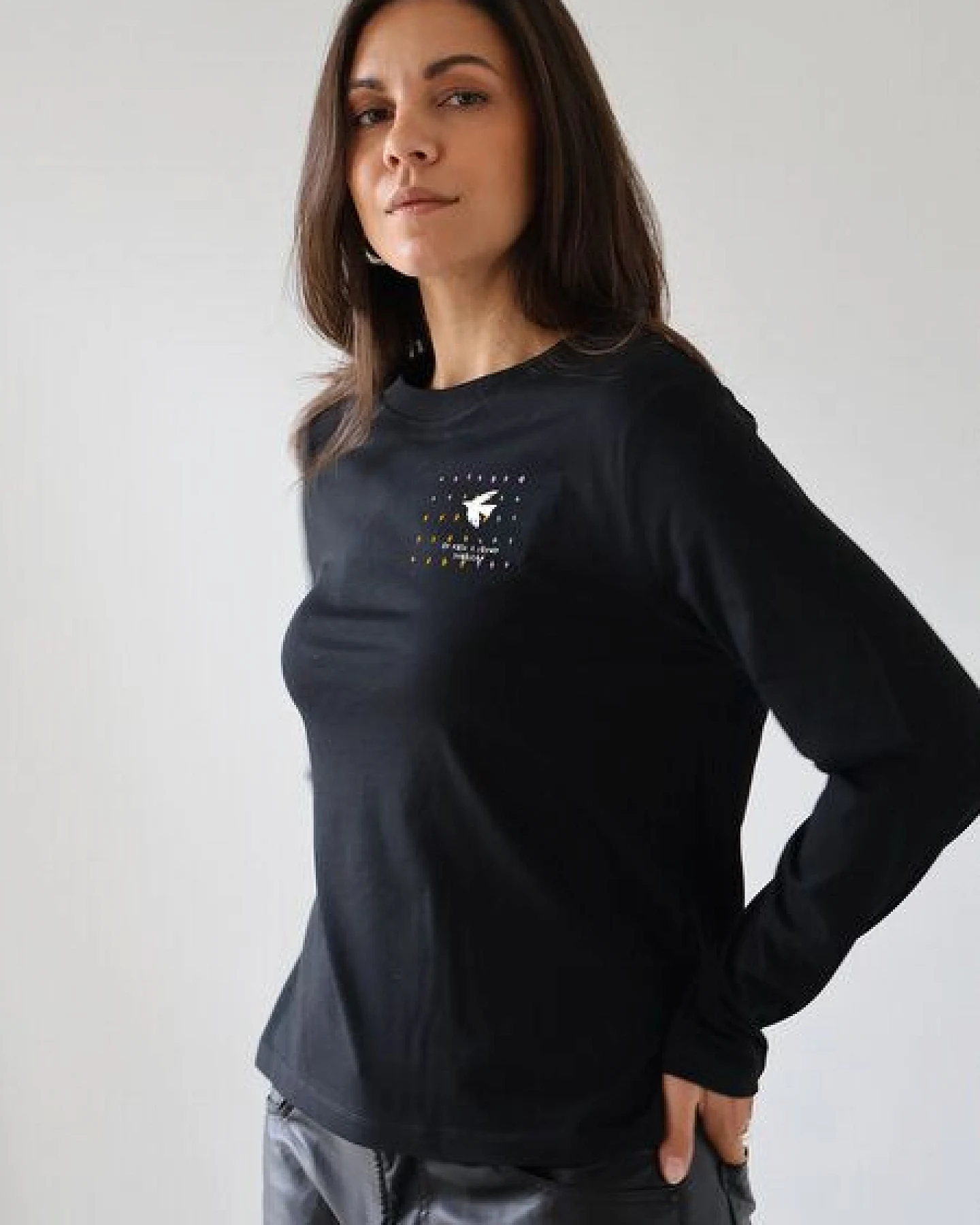 Kultgut Softes Langarmshirt Biobaumwolle/ BE FREE & PROUD YOURSELF – Ansicht 2