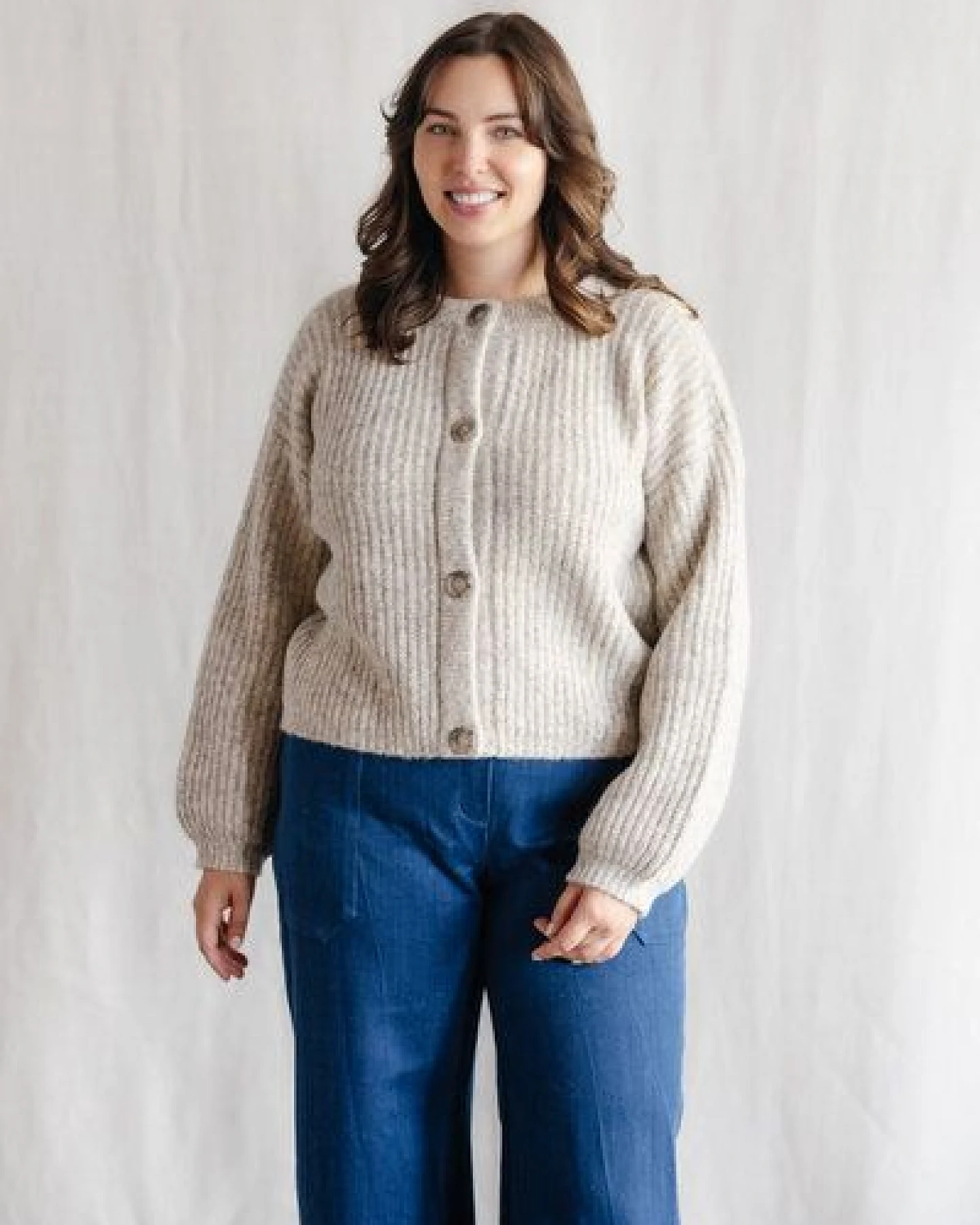Jyoti - Fair Works Baby-Alpaka Strickcardigan Betana – Ansicht 4