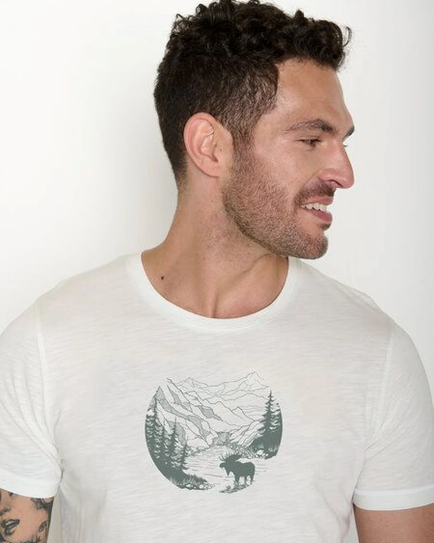 GREENBOMB Moose Creek Spice - Sportliches T-Shirt aus Bio-Baumwolle / hochwertiger Print / GOTS / Fair & Vegan – Ansicht 2