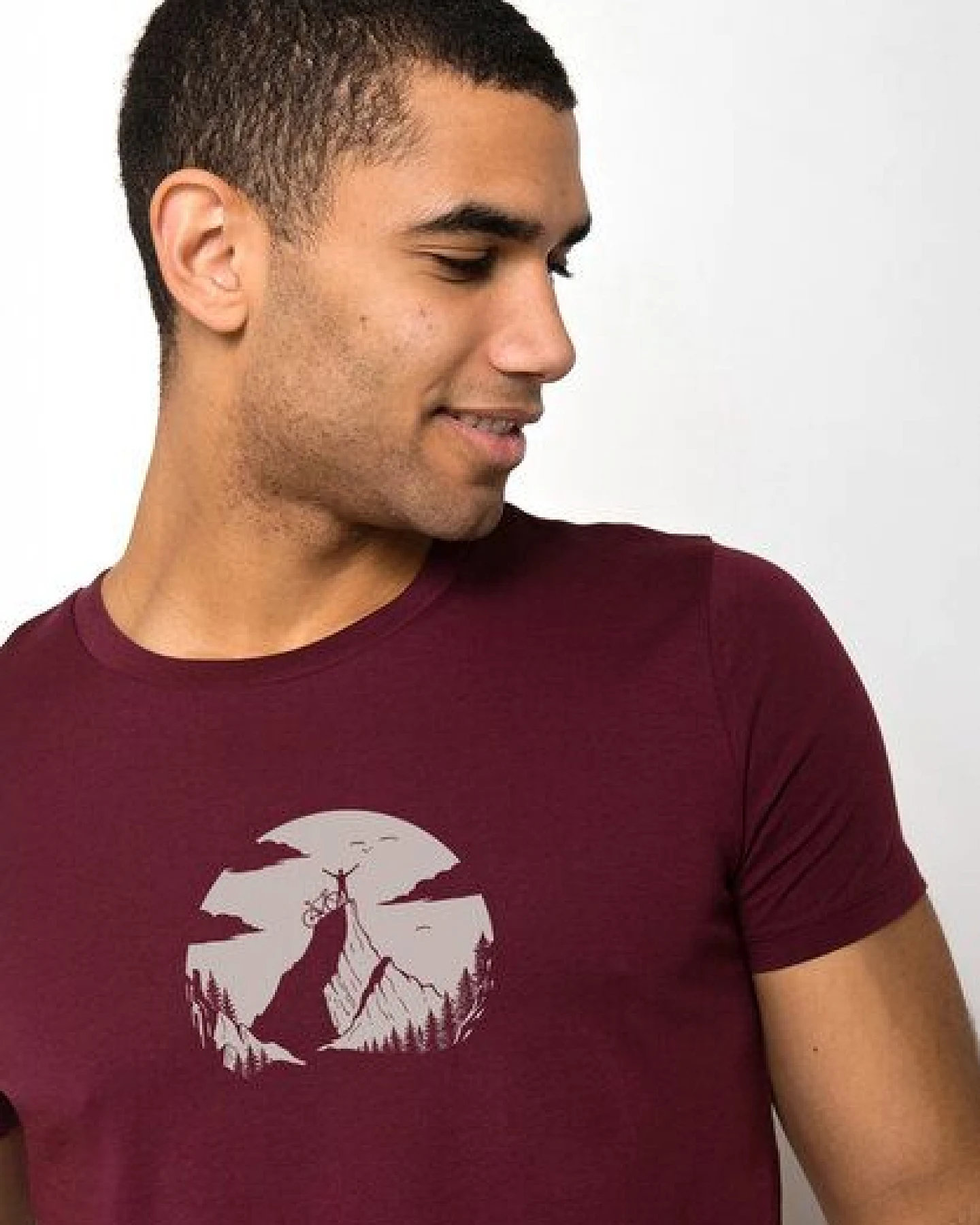 GREENBOMB Nature Clouds Ride Guide - Sportliches T-Shirt aus Bio-Baumwolle / hochwertiger Print / GOTS / Fair & Vegan – Ansicht 2