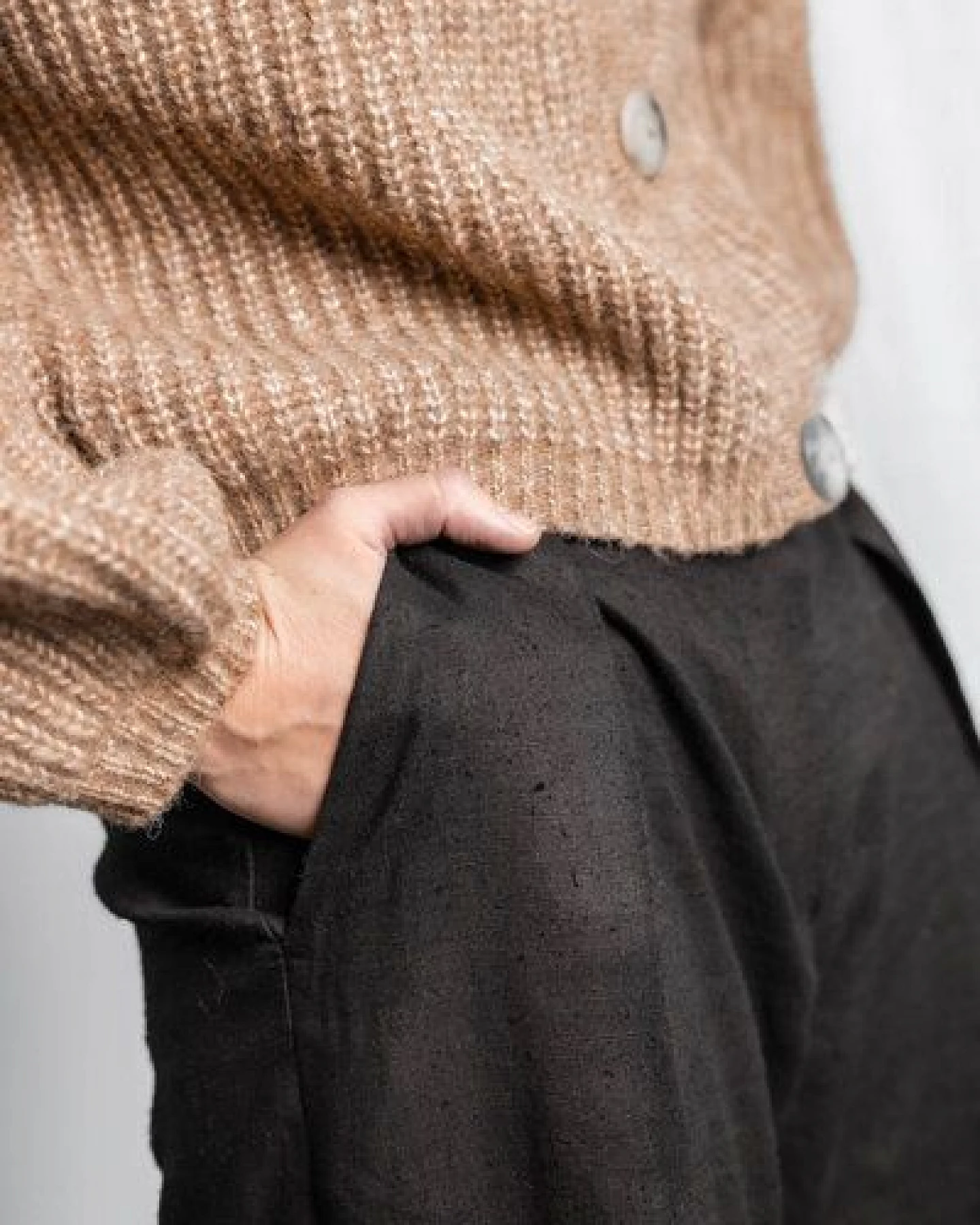Jyoti - Fair Works Baby-Alpaka Strickcardigan Betana – Ansicht 2