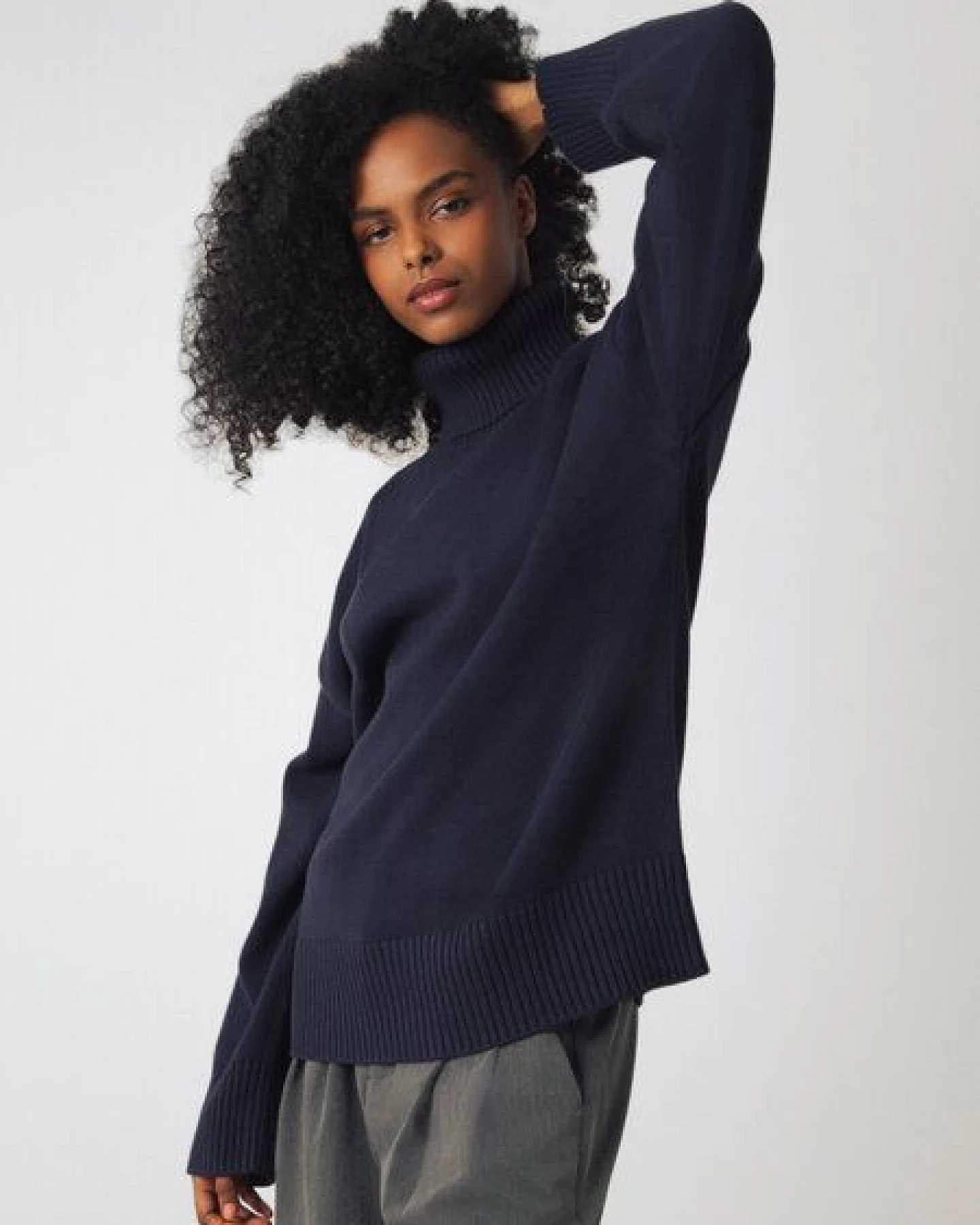 Honest Basics Damen Chunky Rollkragenpullover aus 100% Bio-Baumwolle – Ansicht 3