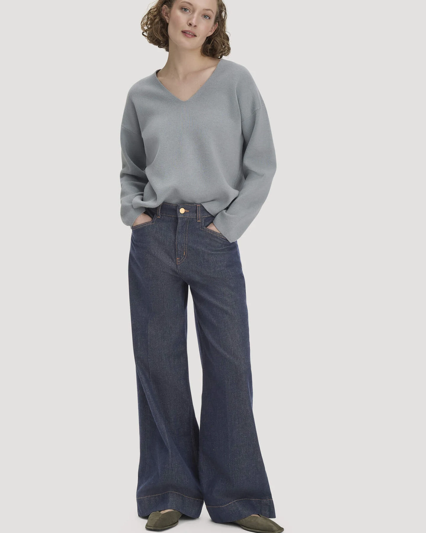 hessnatur Damen Pullover Oversize aus Bio-Baumwolle mit Schurwolle - blau - Größe XL – Ansicht 2