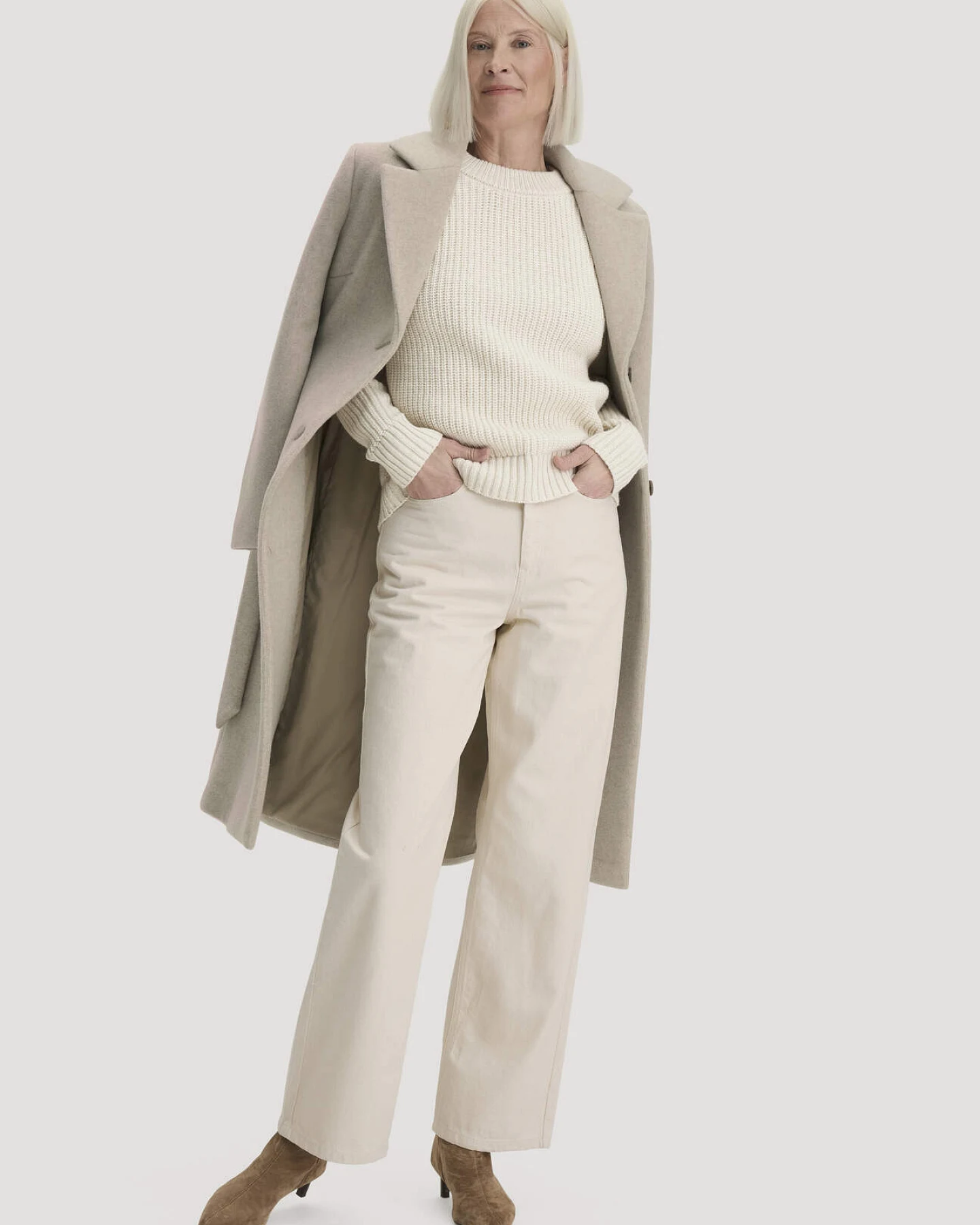 hessnatur Damen Strick Pullover Relaxed aus Bio-Baumwolle mit recycelter Wolle - beige - Größe S – Ansicht 2