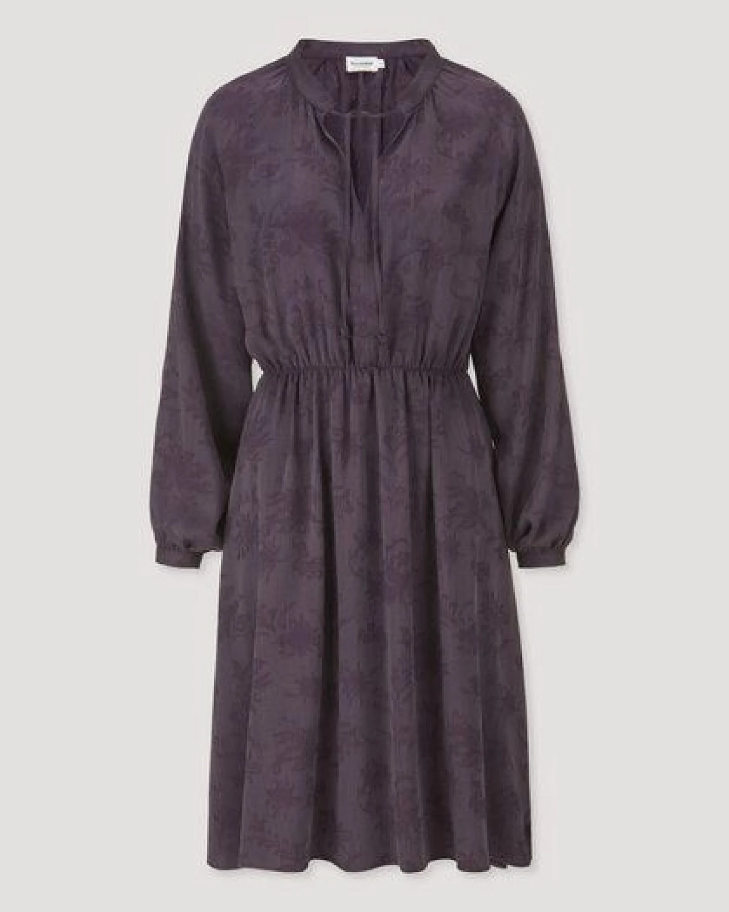 hessnatur Kleid gerafft knielang aus TENCEL Lyocell- und LENZING ECOVERO Viskose – Ansicht 4