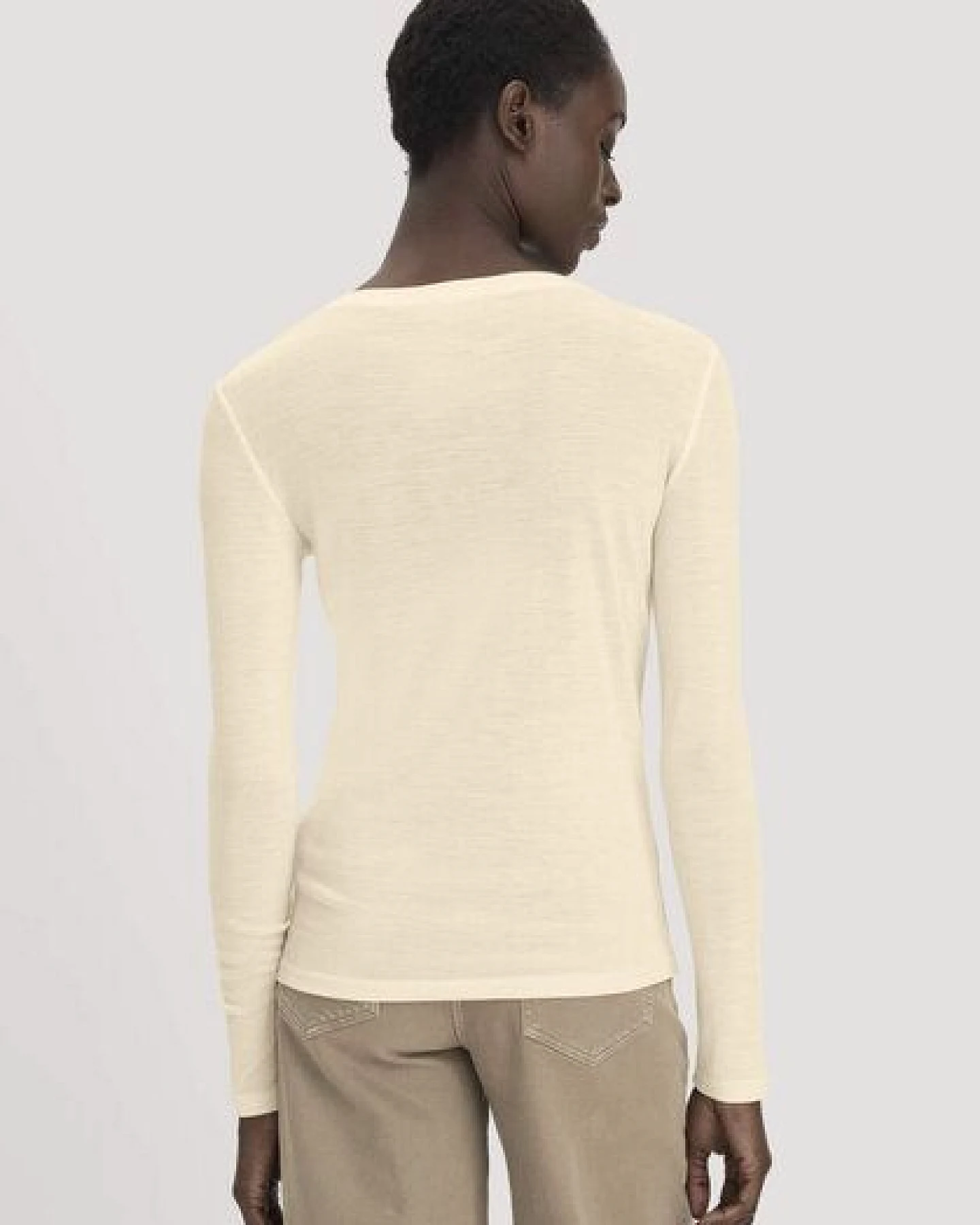 hessnatur Longsleeve Slim aus Bio-Schurwolle und TENCEL Lyocell – Ansicht 2